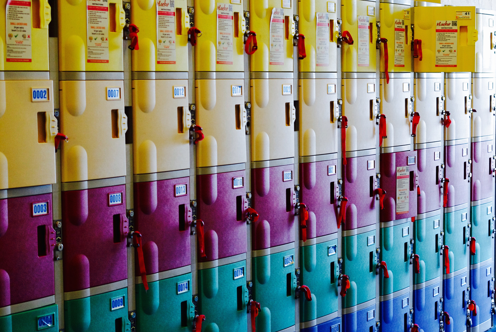 Pentax K-x + Pentax smc DA 50mm F1.8 sample photo. Lockers photography