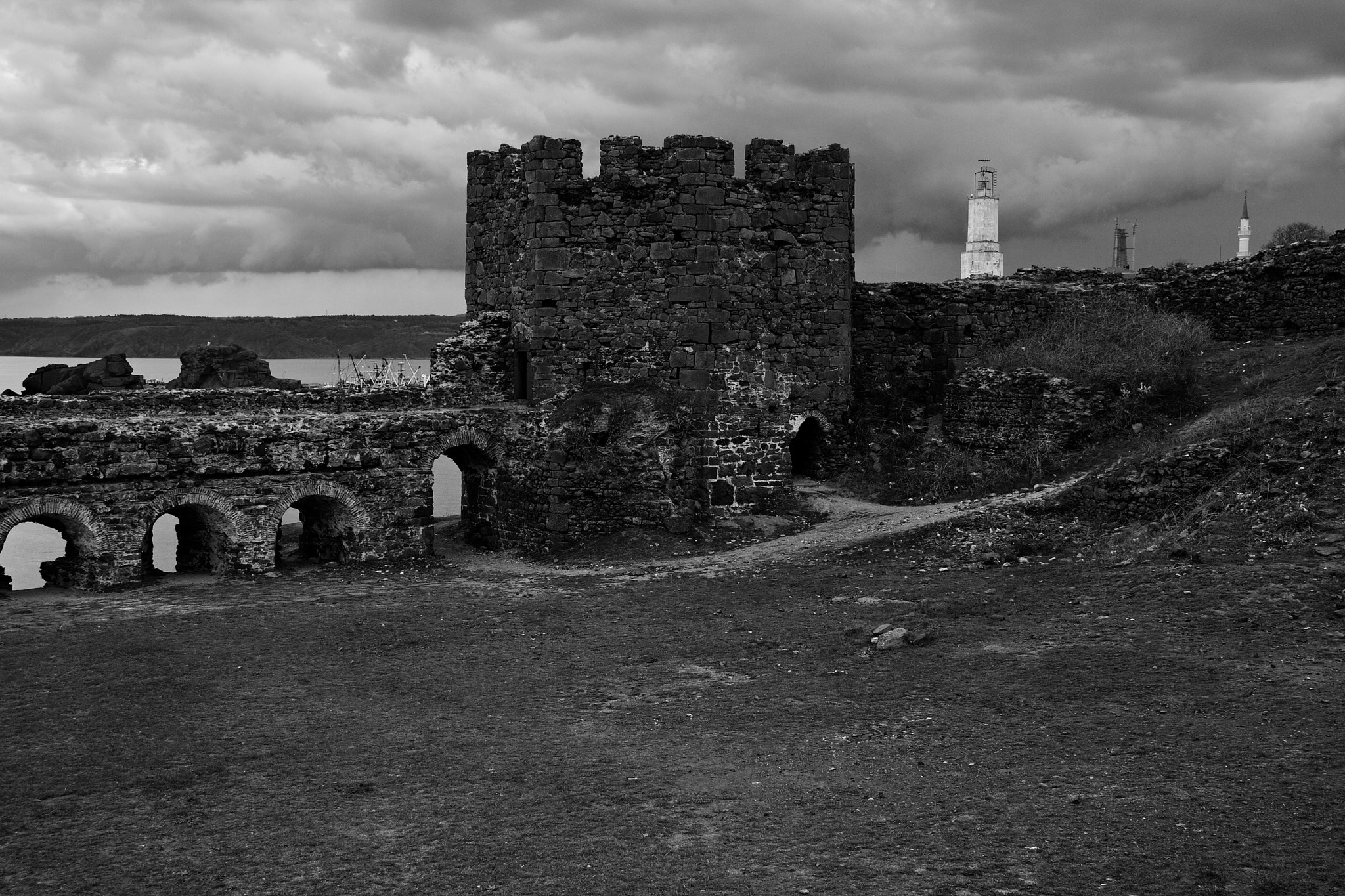 18.00 - 135.00 mm sample photo. Ceneviz kalesi photography