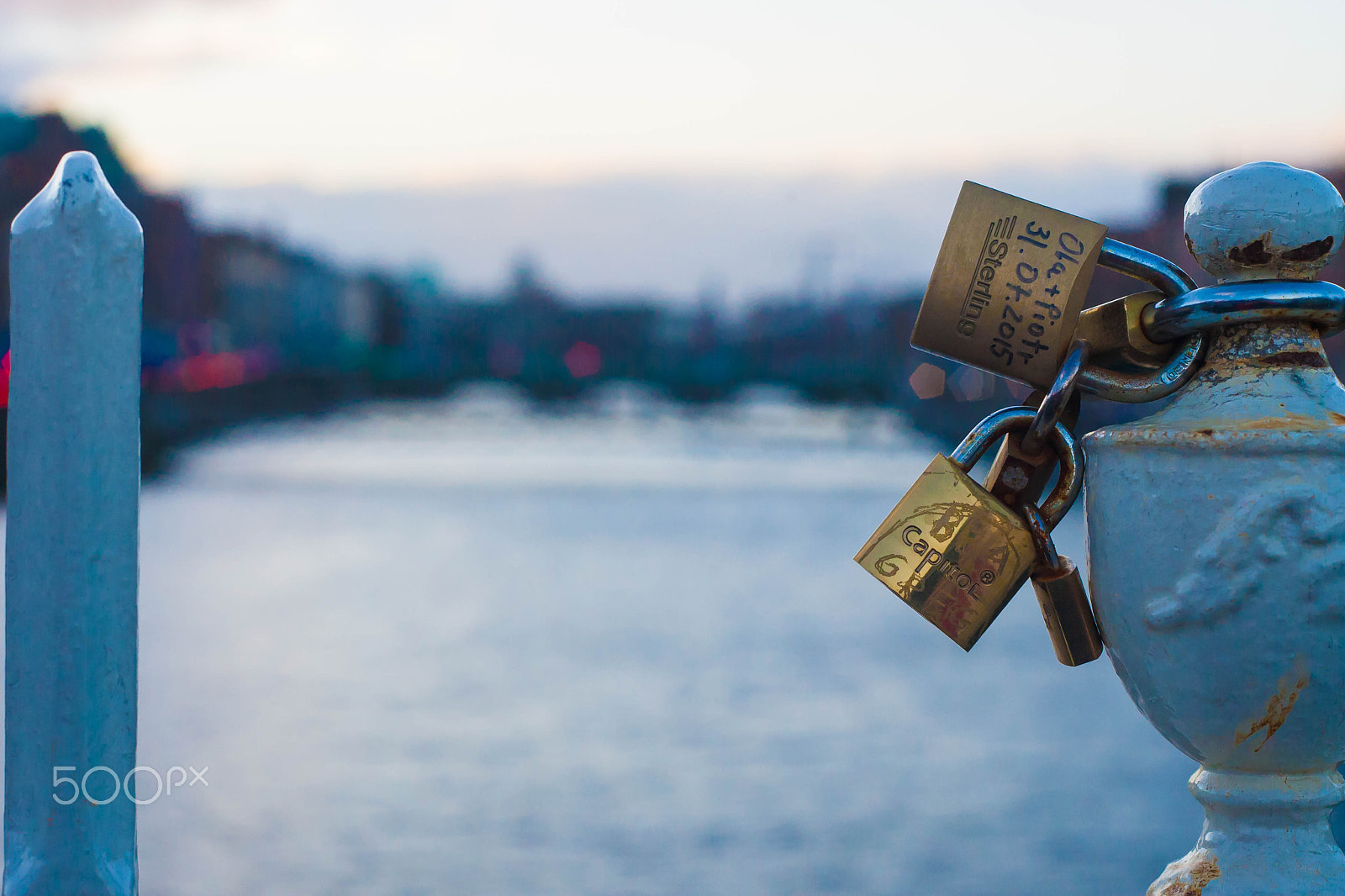 Canon EOS-1D Mark III + Canon EF 50mm F1.8 II sample photo. Love lives forever in dublin photography