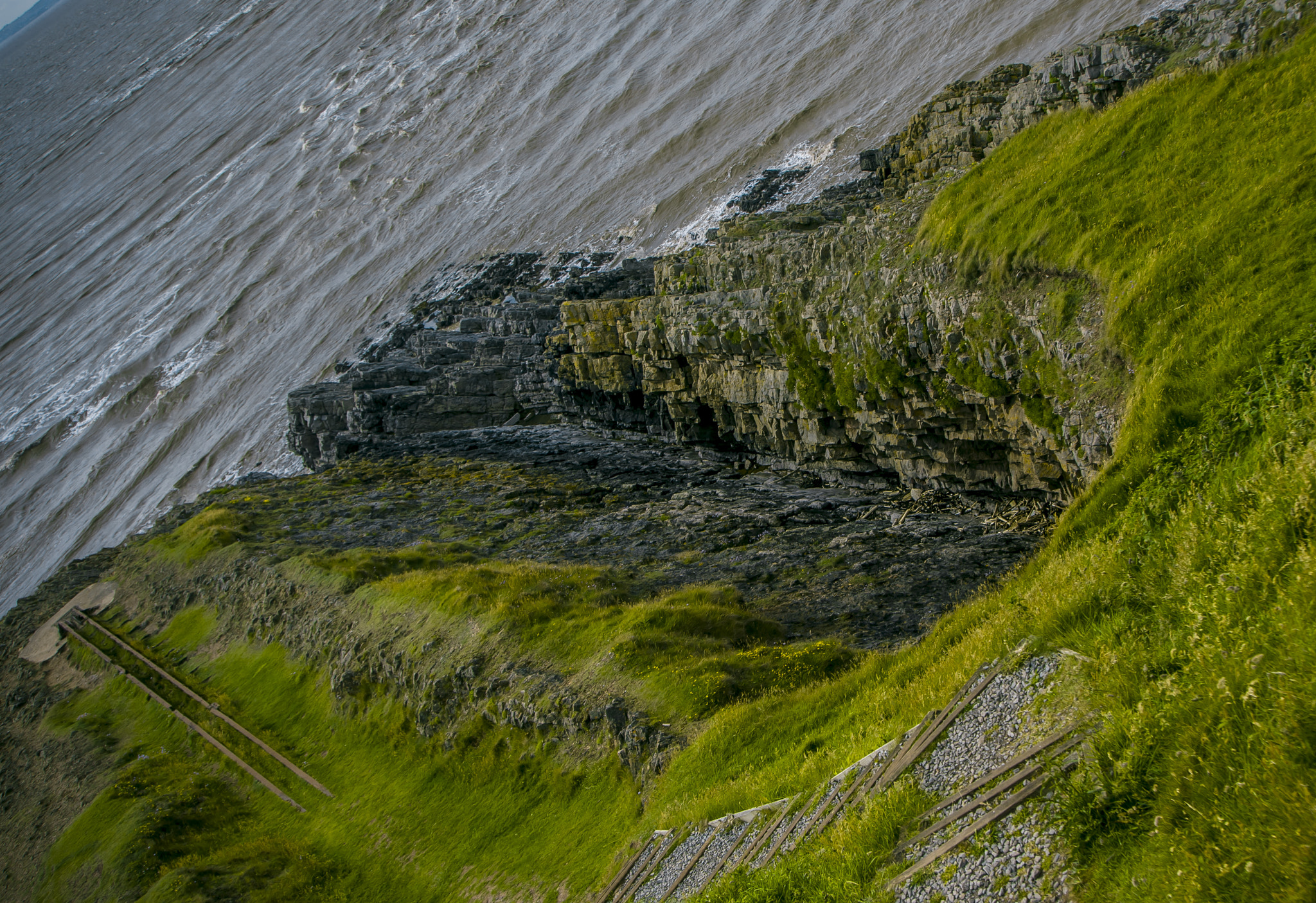 Sony Alpha NEX-5N + Sony E 18-200mm F3.5-6.3 OSS sample photo. Brean down photography