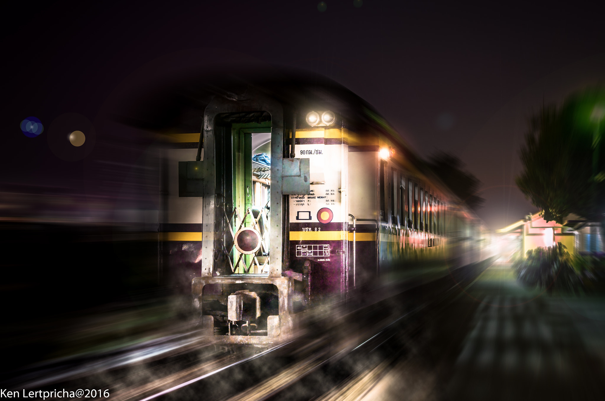 Panasonic Lumix DMC-GX7 sample photo. Train at night photography
