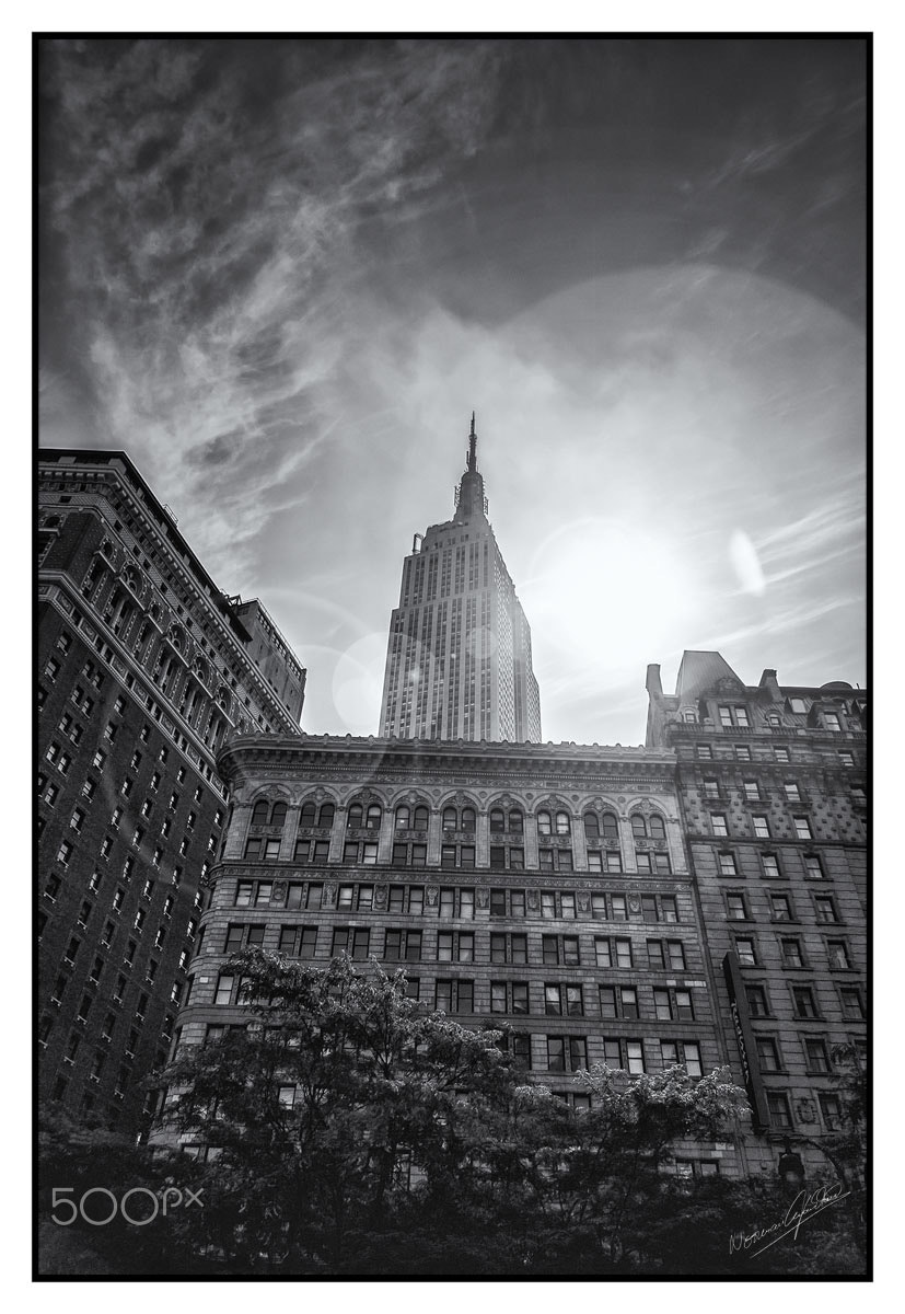 Sigma 18-200mm F3.5-6.3 DC OS HSM sample photo. Big empire state building photography