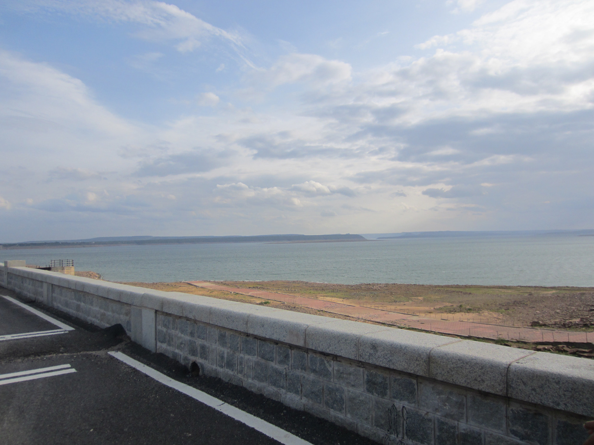 Canon PowerShot ELPH 300 HS (IXUS 220 HS / IXY 410F) sample photo. Nagarjuna sagar road photography