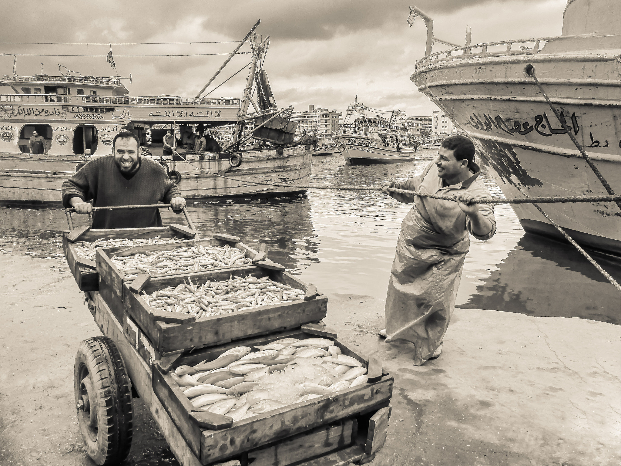 Canon PowerShot ELPH 130 IS (IXUS 140 / IXY 110F) sample photo. The fishermen happiness +++ photography