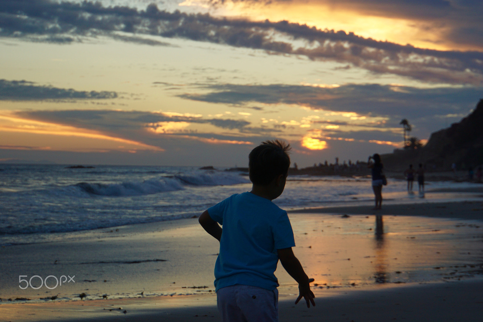 Sony FE 28-70mm F3.5-5.6 OSS sample photo. Sunset in laguna beach photography
