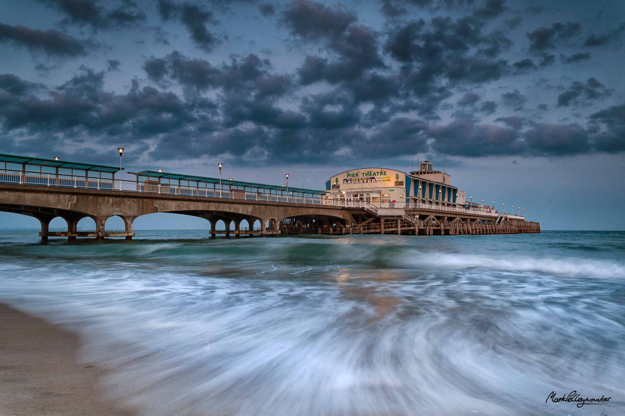 Canon EOS 30D + Canon EF-S 18-55mm F3.5-5.6 sample photo. Bournemouth pier photography