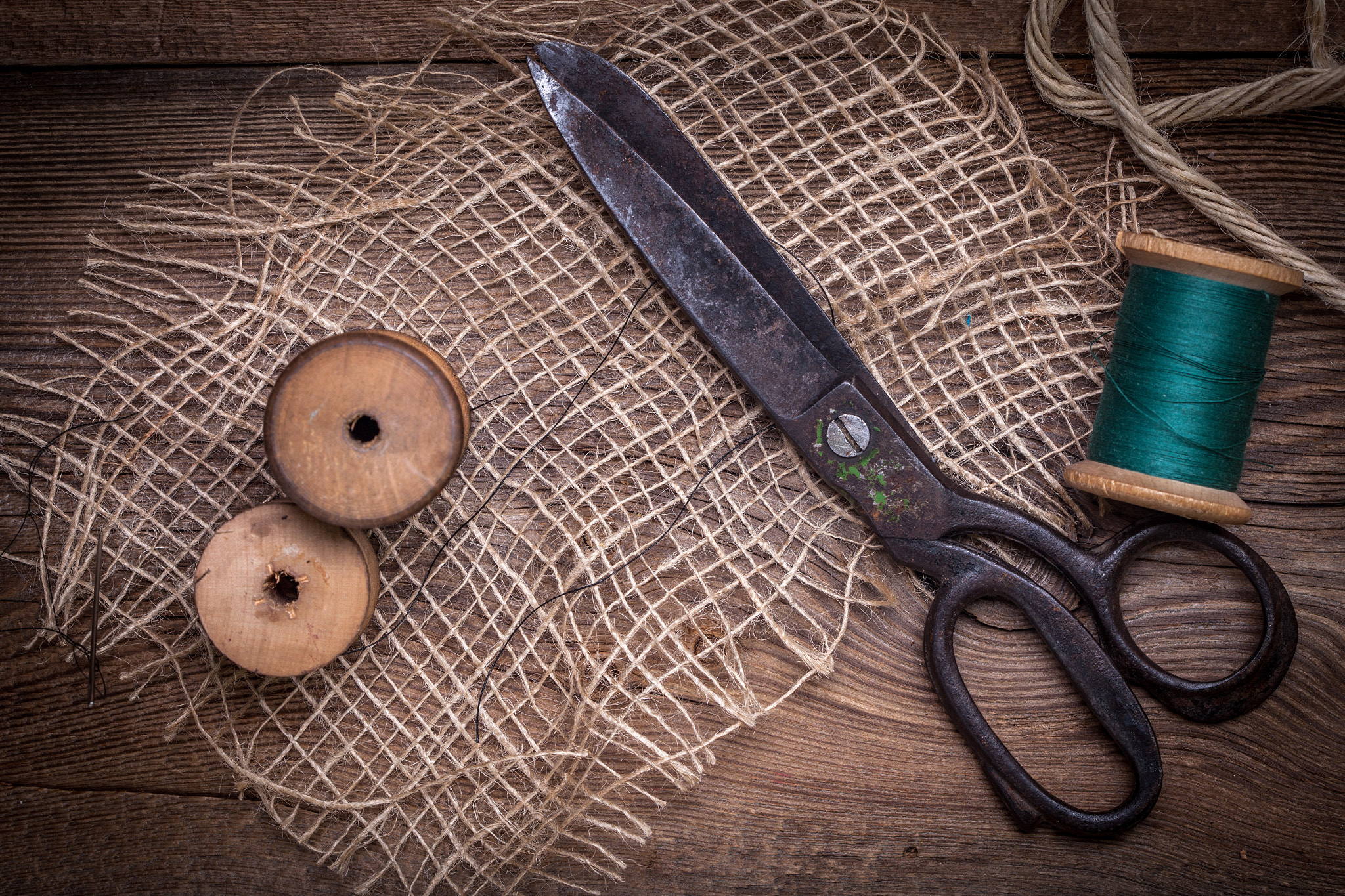 Canon EF 100mm F2.8 Macro USM sample photo. Old sewing kit on the wooden table. photography