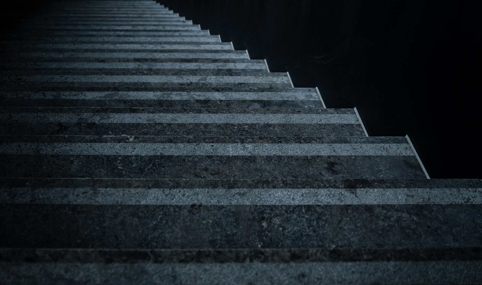 Sony FE PZ 28-135mm F4 G OSS sample photo. Steps - stufen photography