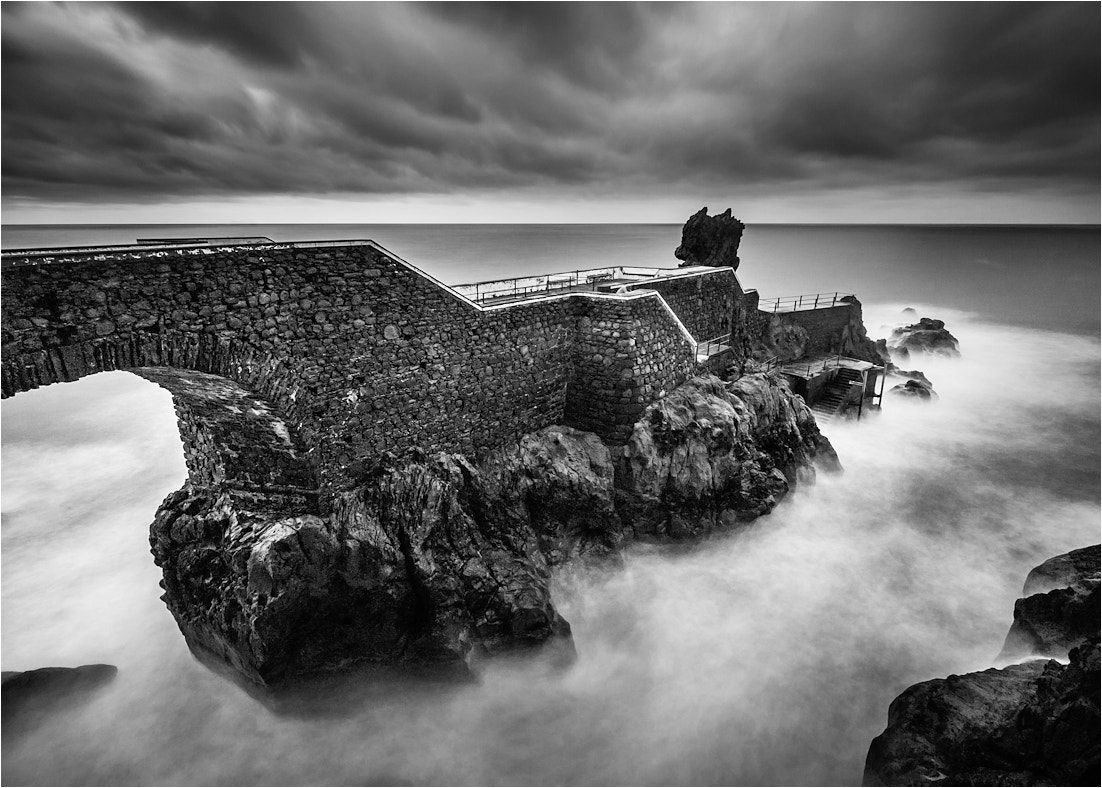 Olympus Zuiko Digital ED 9-18mm F4.0-5.6 sample photo. Cais da ponta do sol photography