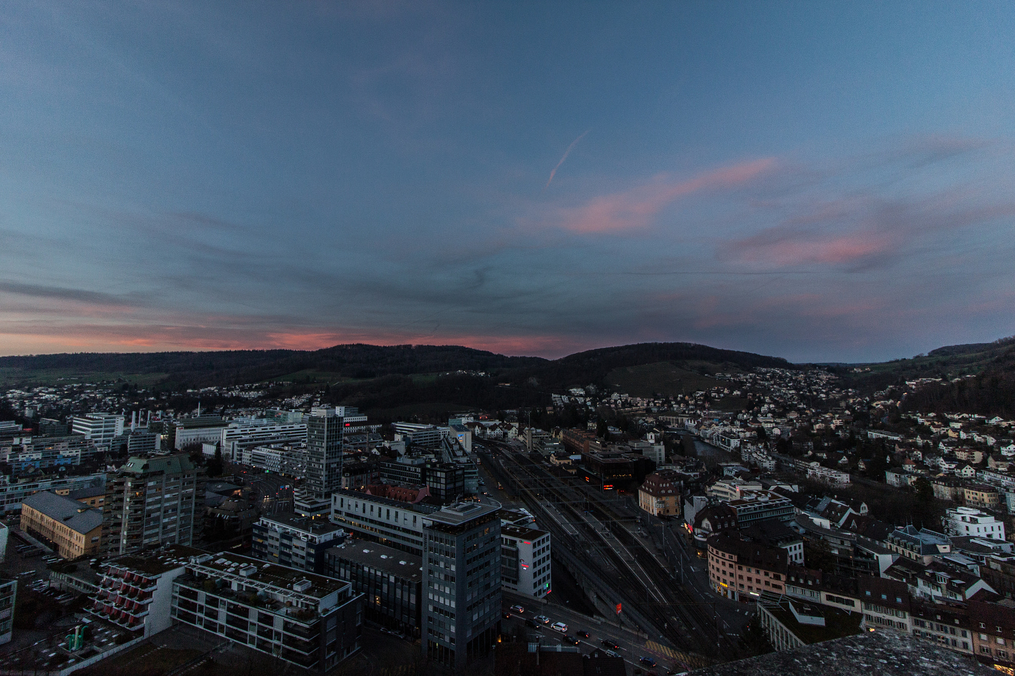 Canon EF-S 10-18mm F4.5–5.6 IS STM sample photo. City railroads photography