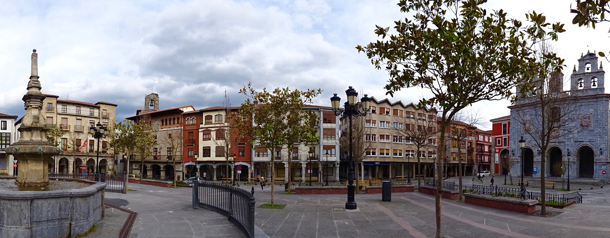 Sony DSC-HX60V + Sony 24-720mm F3.5-6.3 sample photo. Ciudad de orduña. photography