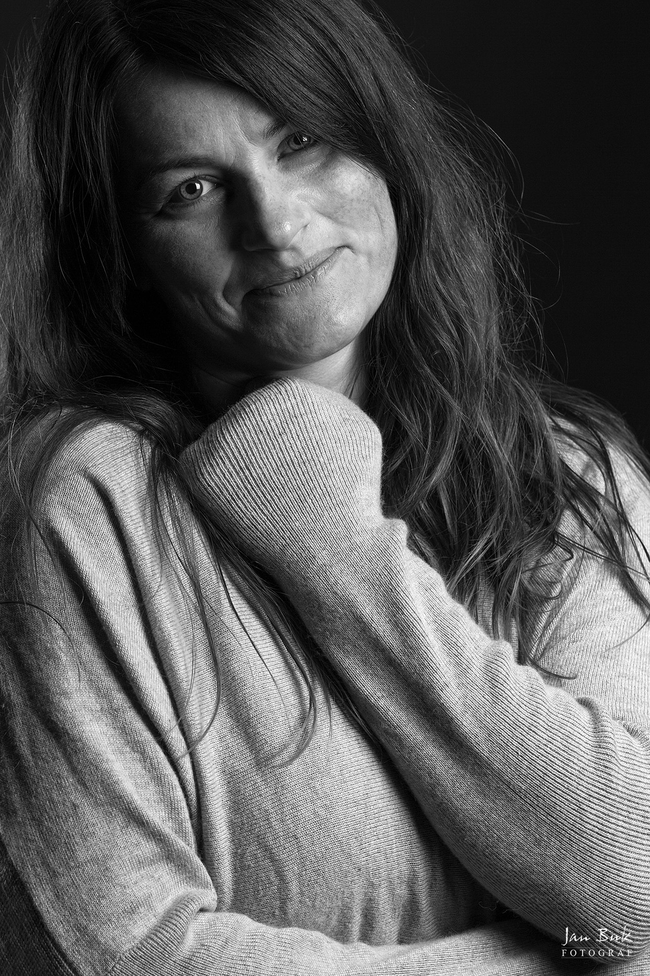 Canon EF 85mm F1.2L II USM sample photo. Linda photography