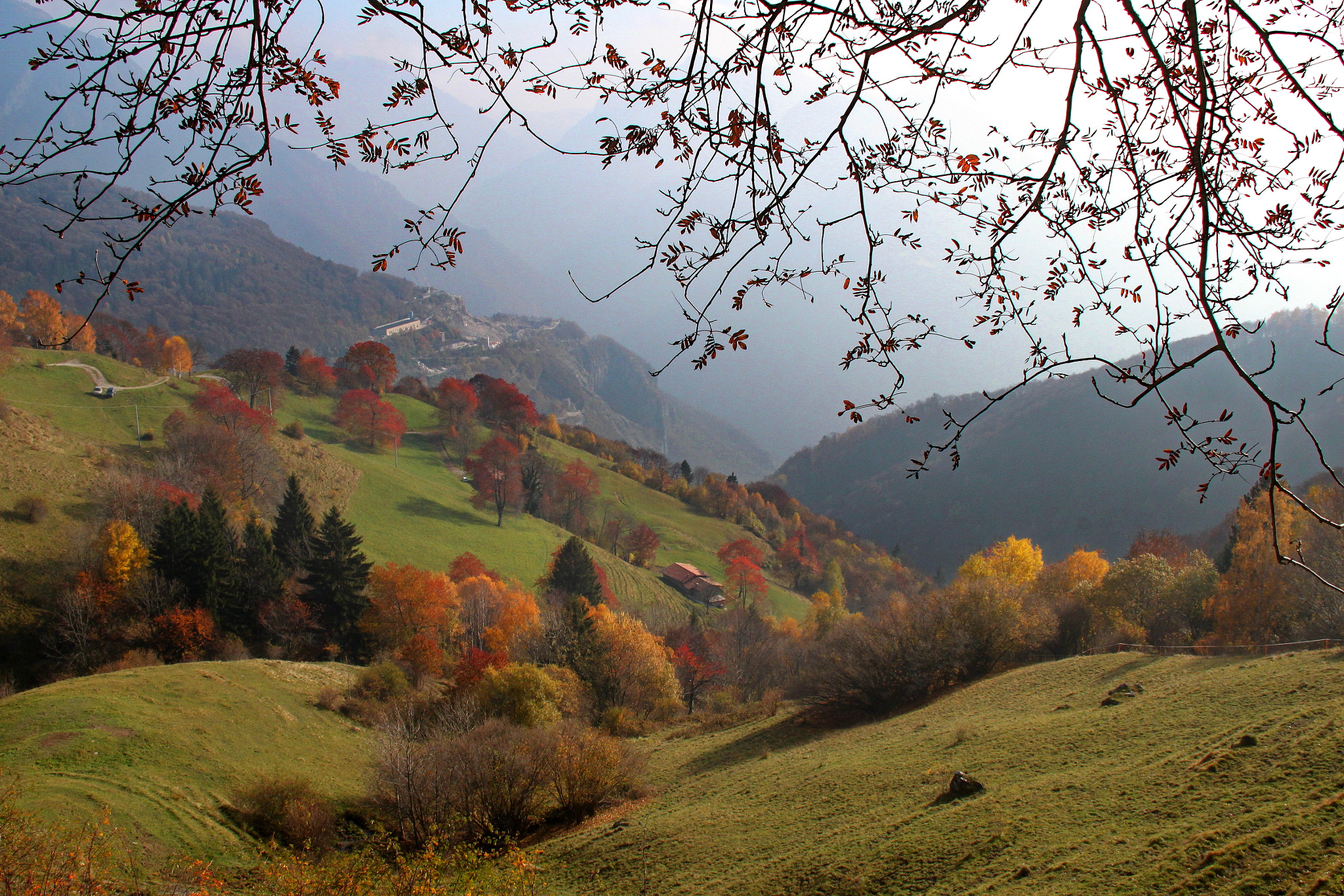 Canon EF-S 18-200mm F3.5-5.6 IS sample photo. Orobie d'autunno (10) photography