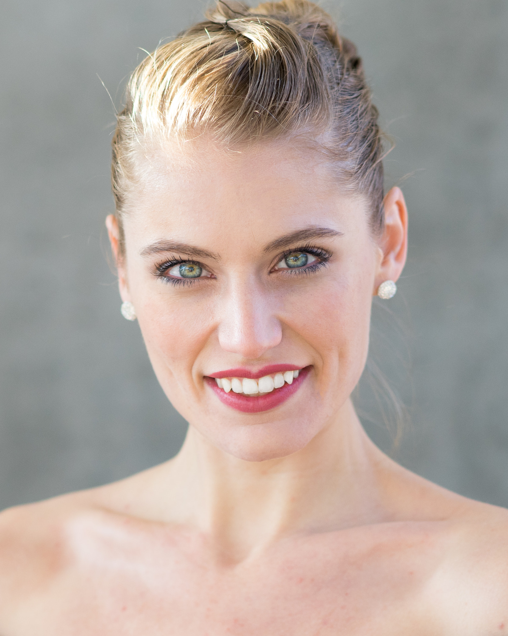Sony Sonnar T* 135mm F1.8 ZA sample photo. Rachel natural photography