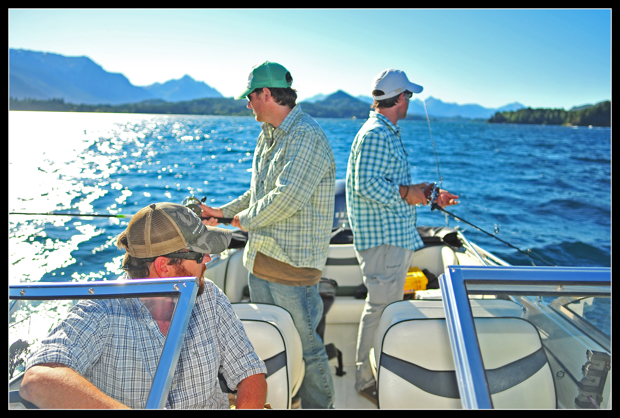 Nikon D300S + Nikon AF-S Nikkor 20mm F1.8G ED sample photo. Fishing photography