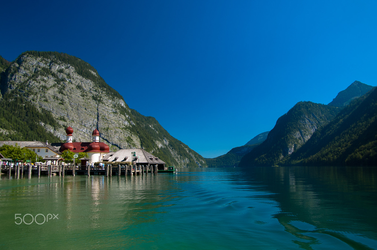 Nikon D50 + Sigma 18-50mm F2.8 EX DC Macro sample photo. Königsee, germany photography