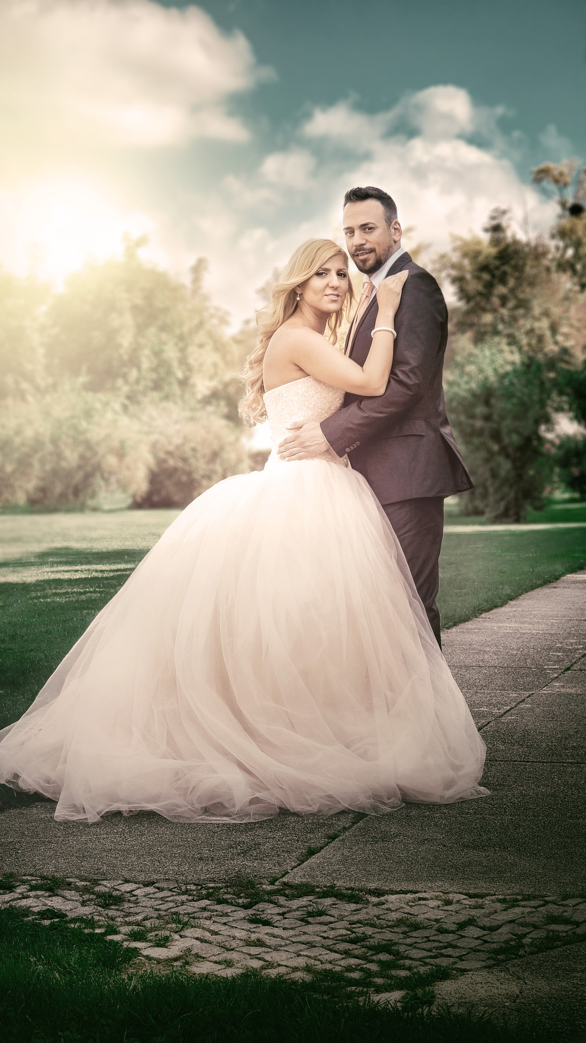 Sony E 18-200mm F3.5-6.3 OSS sample photo. Dreamy wedding photography