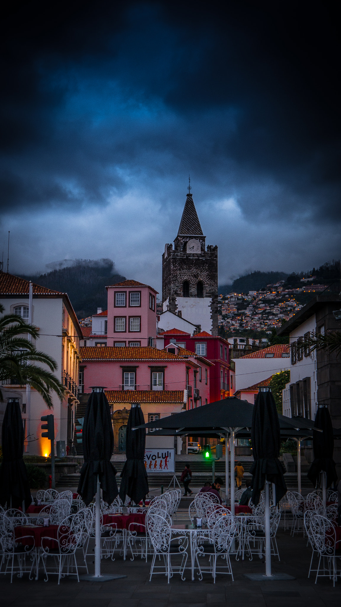 Panasonic Lumix DMC-GH2 sample photo. Vai chover no funchal photography