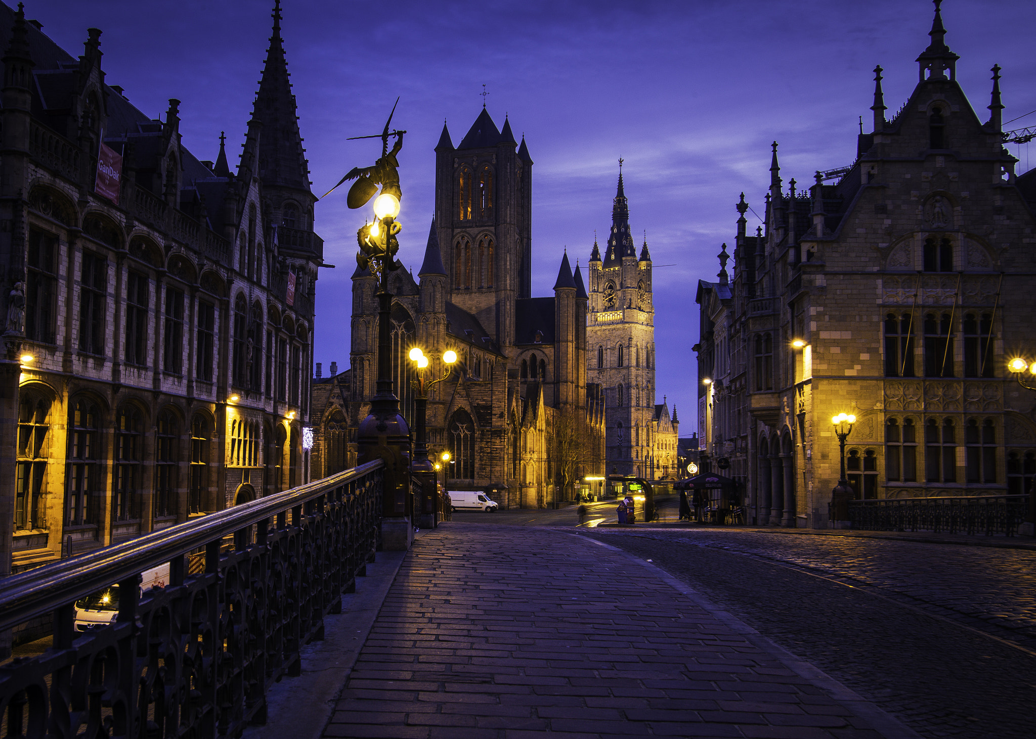 Canon EF-S 17-85mm F4-5.6 IS USM sample photo. Ghent waiting for sunrise photography