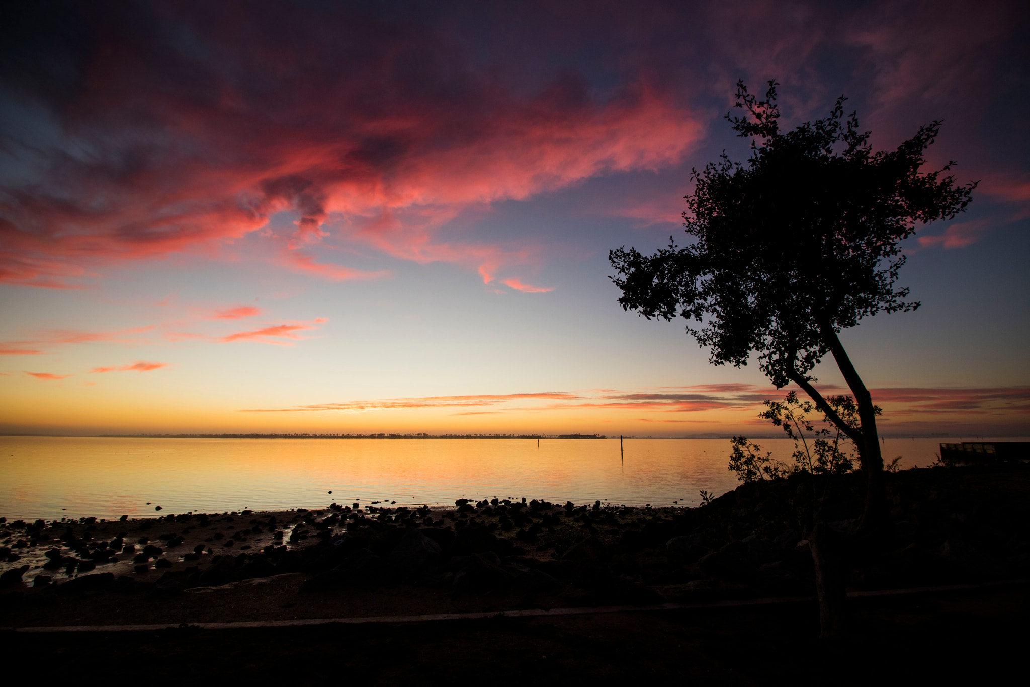 Canon EOS M3 + Canon EF-S 10-18mm F4.5–5.6 IS STM sample photo. Bay sunset 4 photography