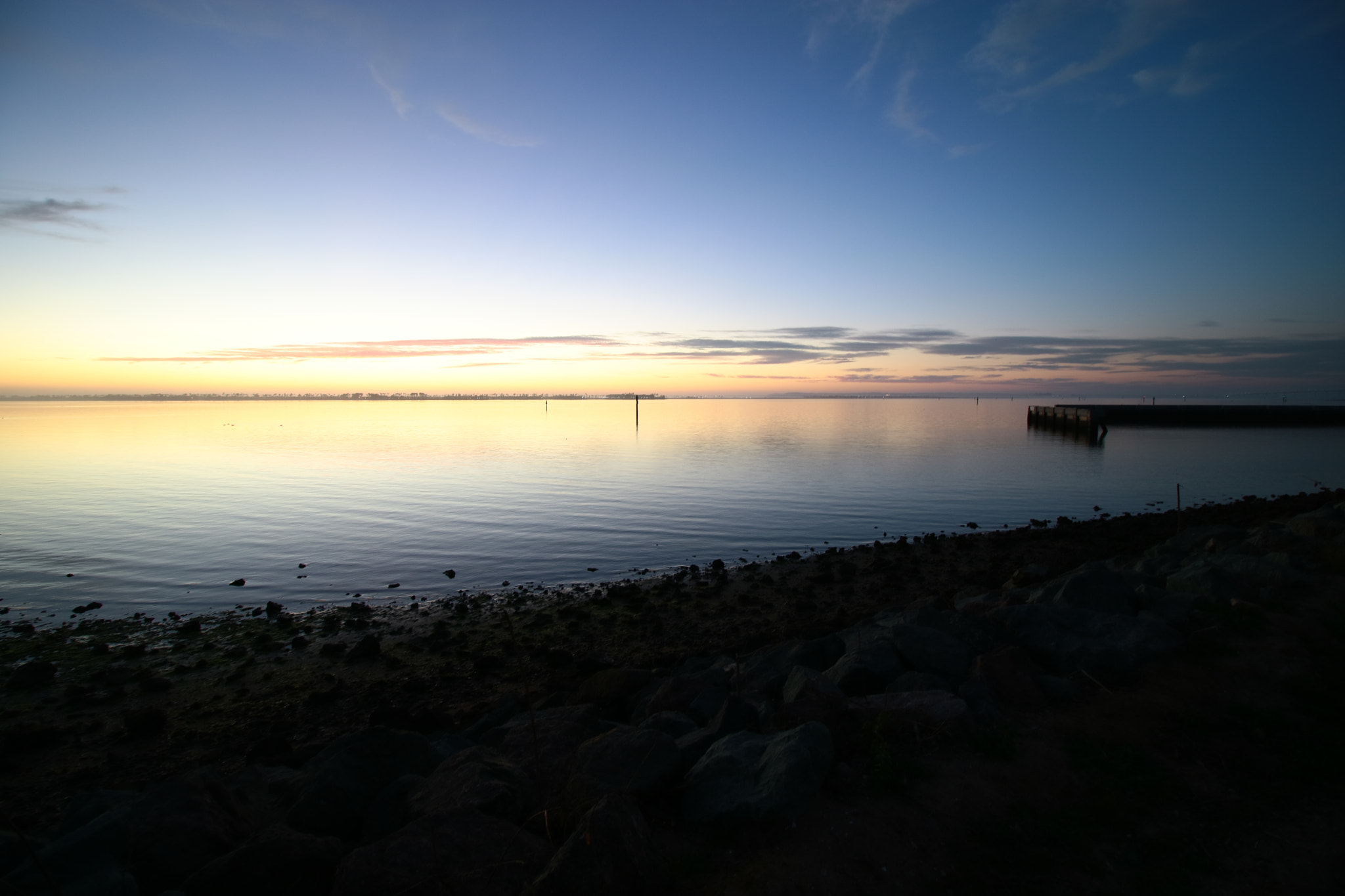 Canon EOS M3 + Canon EF-S 10-18mm F4.5–5.6 IS STM sample photo. Bay sunset 5 photography