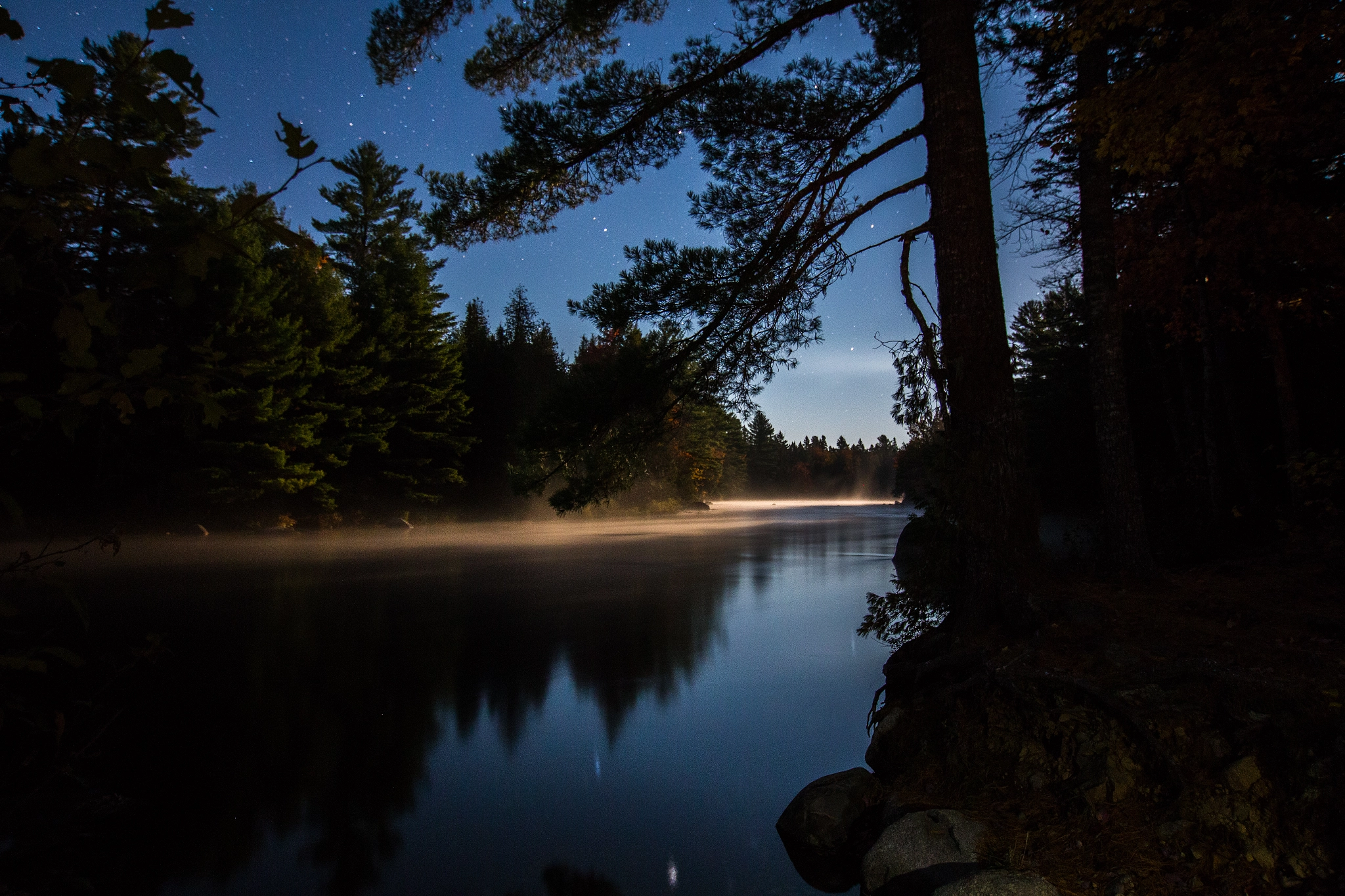 Tokina AT-X Pro 12-24mm F4 (IF) DX sample photo. Moonlit river fog photography
