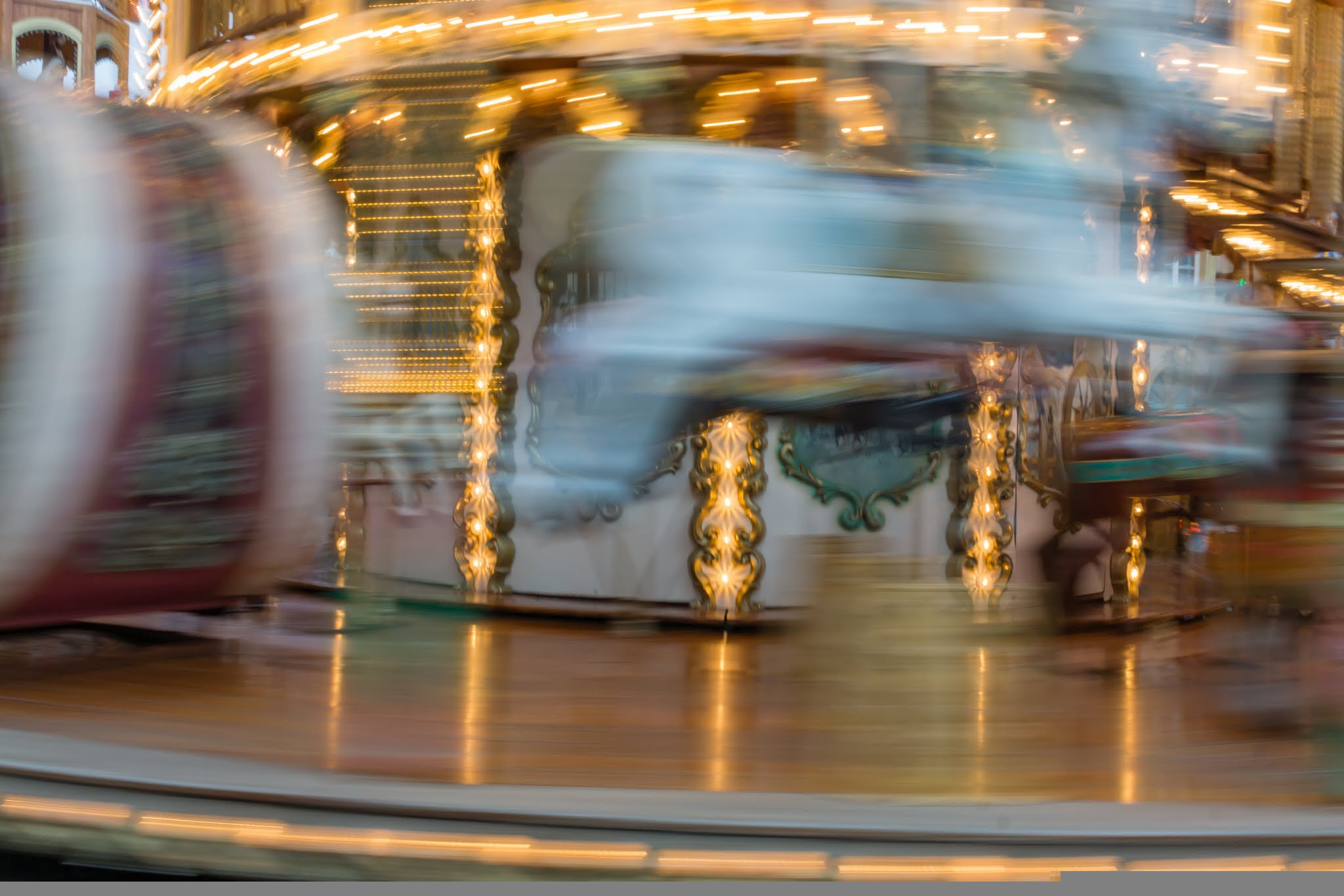 Sony SLT-A77 + 24-70mm F2.8 sample photo. Metz photography