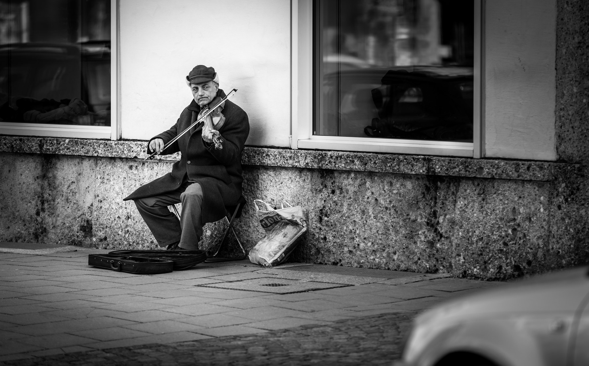 Canon EF 16-35mm F4L IS USM sample photo. The grim fiddler... photography