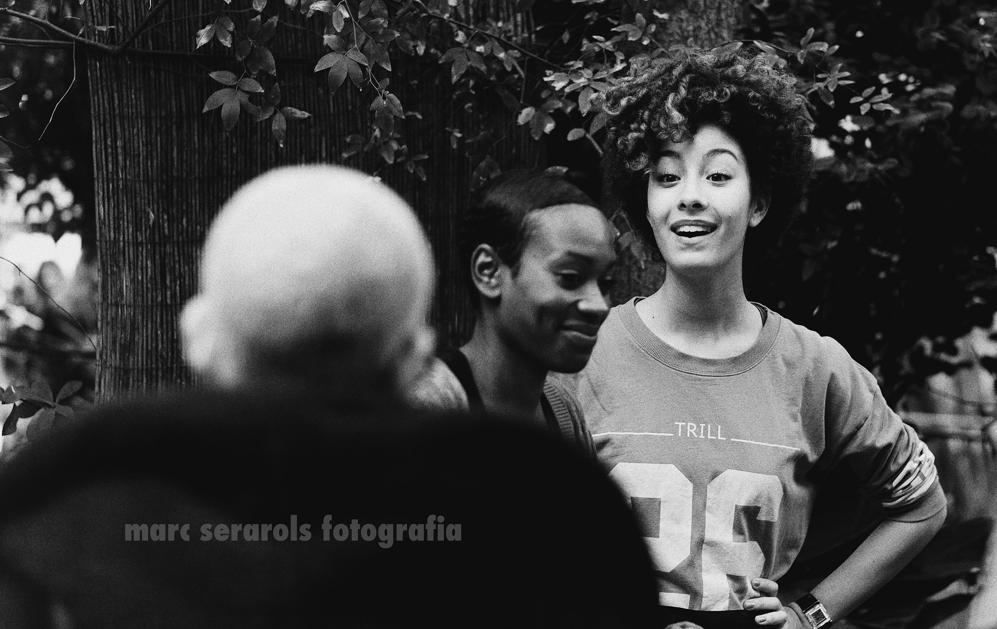 Fujifilm X-T10 + Fujifilm XF 56mm F1.2 R APD sample photo. The smiling girls photography