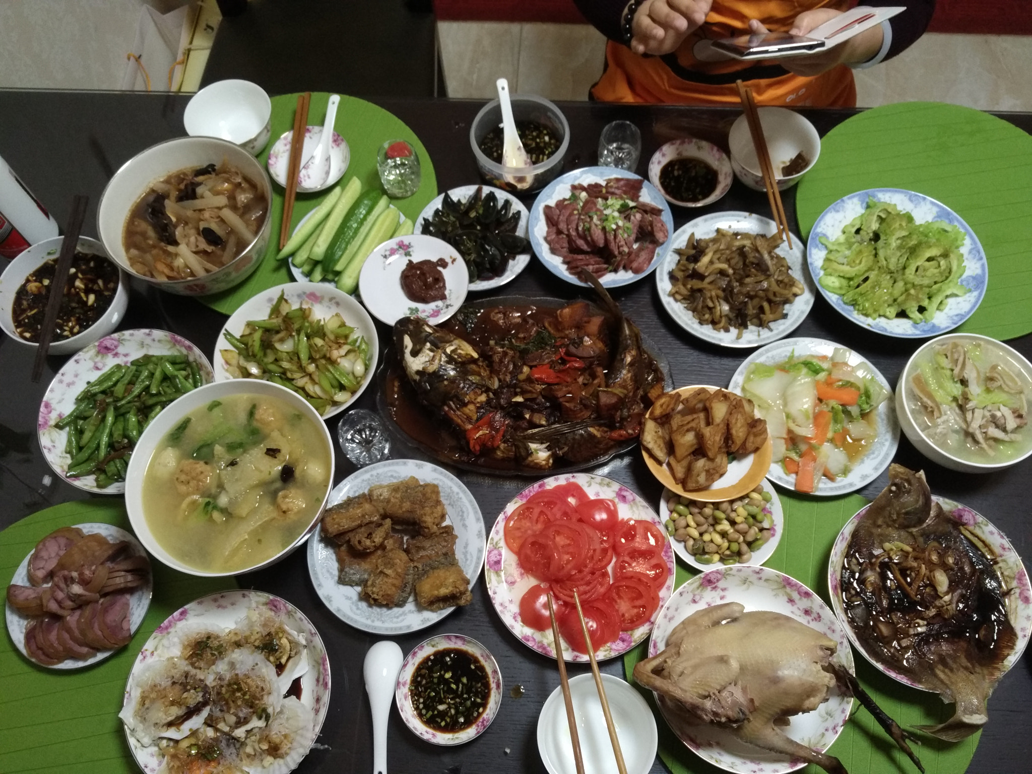 Xiaomi MI NOTE Pro sample photo. 年夜饭 happy chinese new year photography