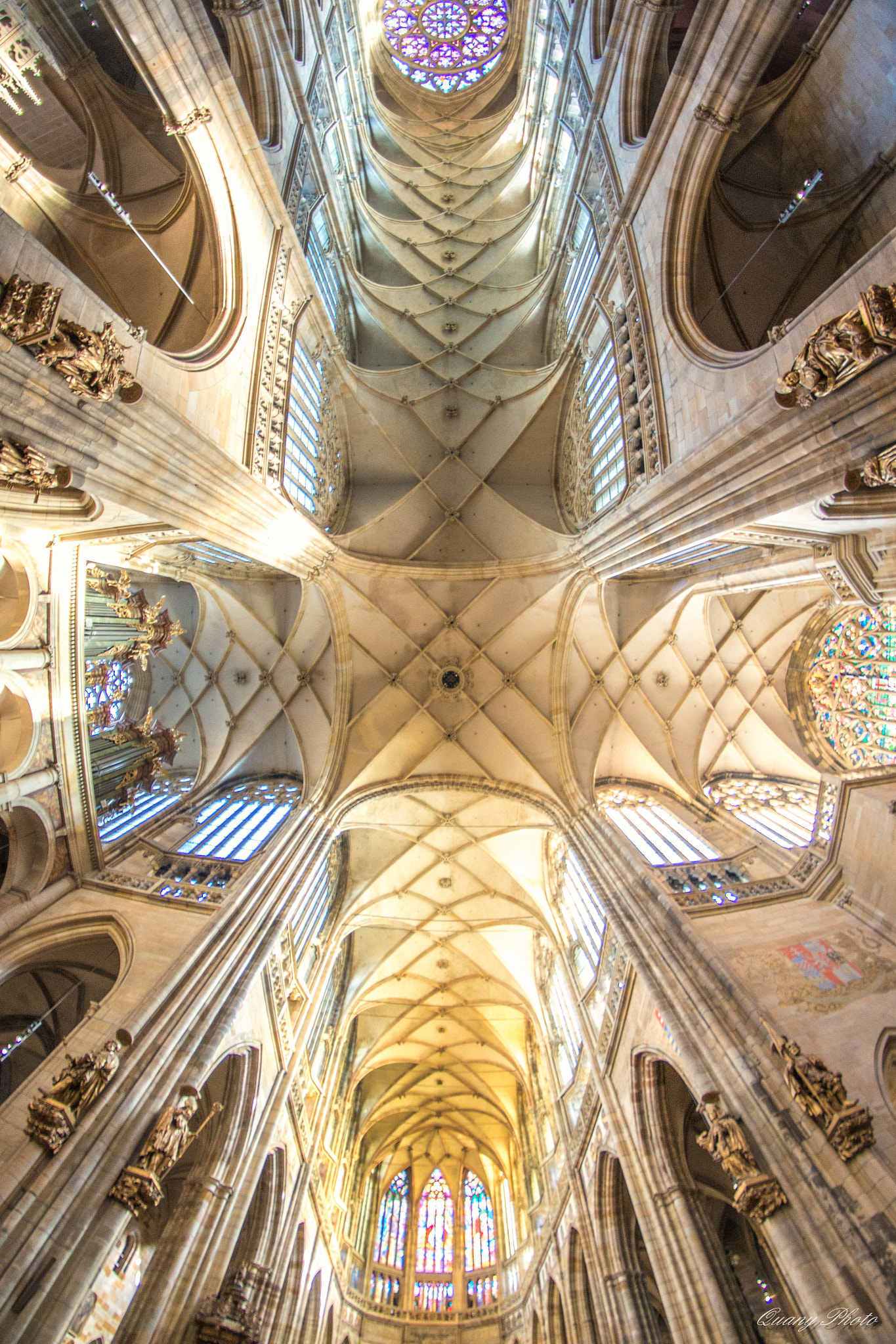 Nikon D800 + Samyang 8mm F3.5 Aspherical IF MC Fisheye sample photo. Prague church  photography