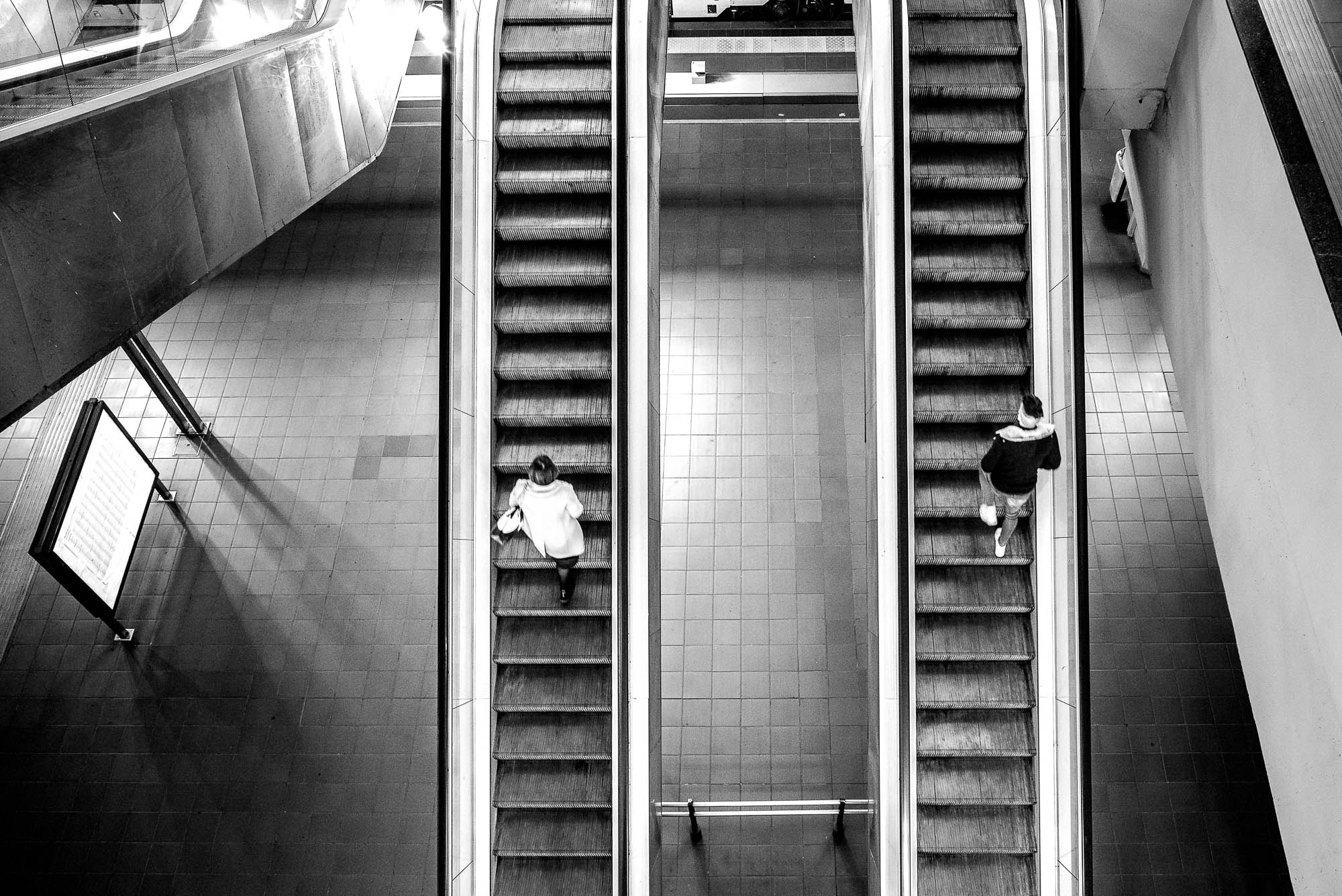 Summicron-M 1:2/28 ASPH. sample photo. Stairs photography