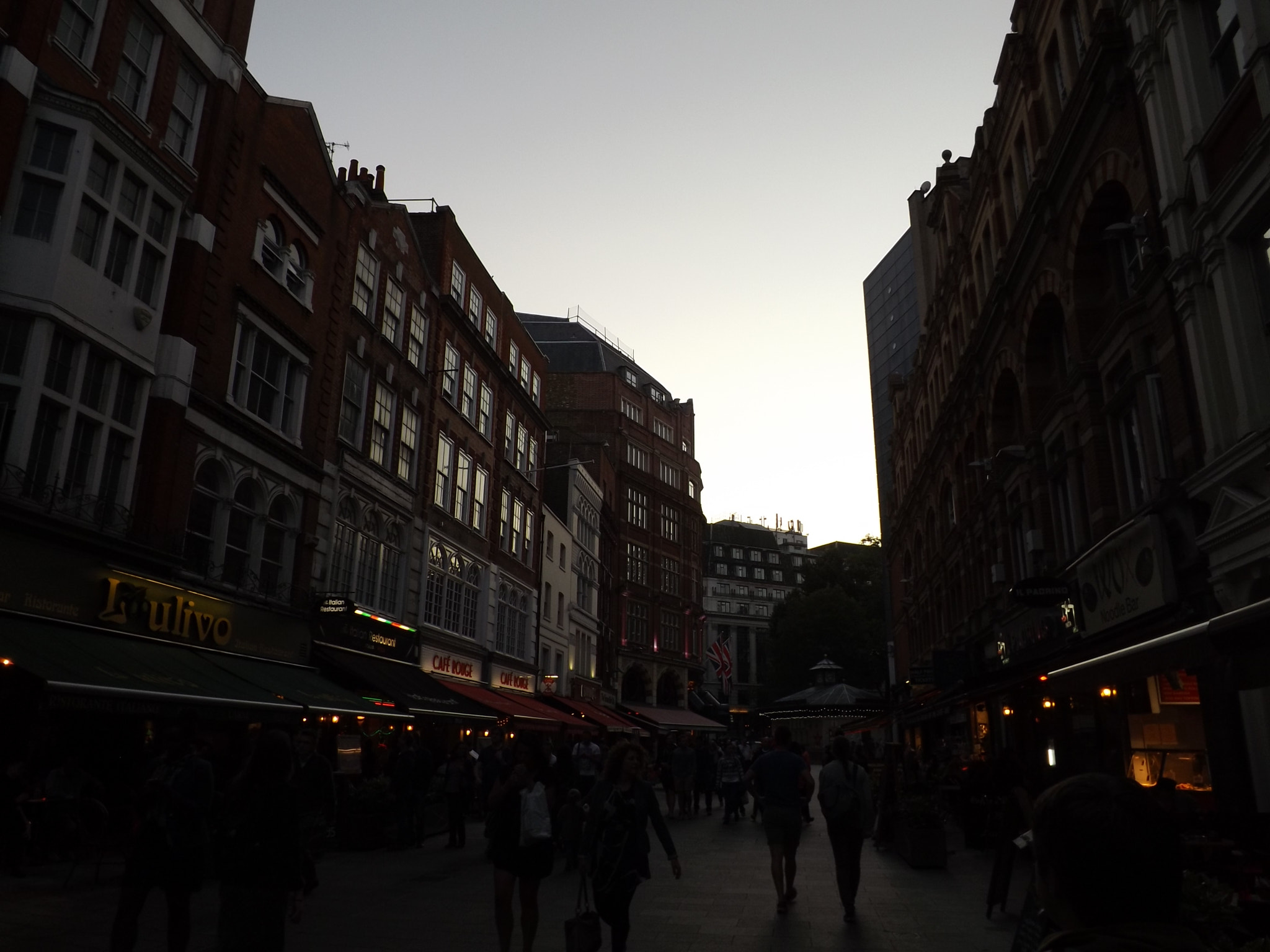 Fujifilm FinePix SL240 sample photo. Memories from london photography