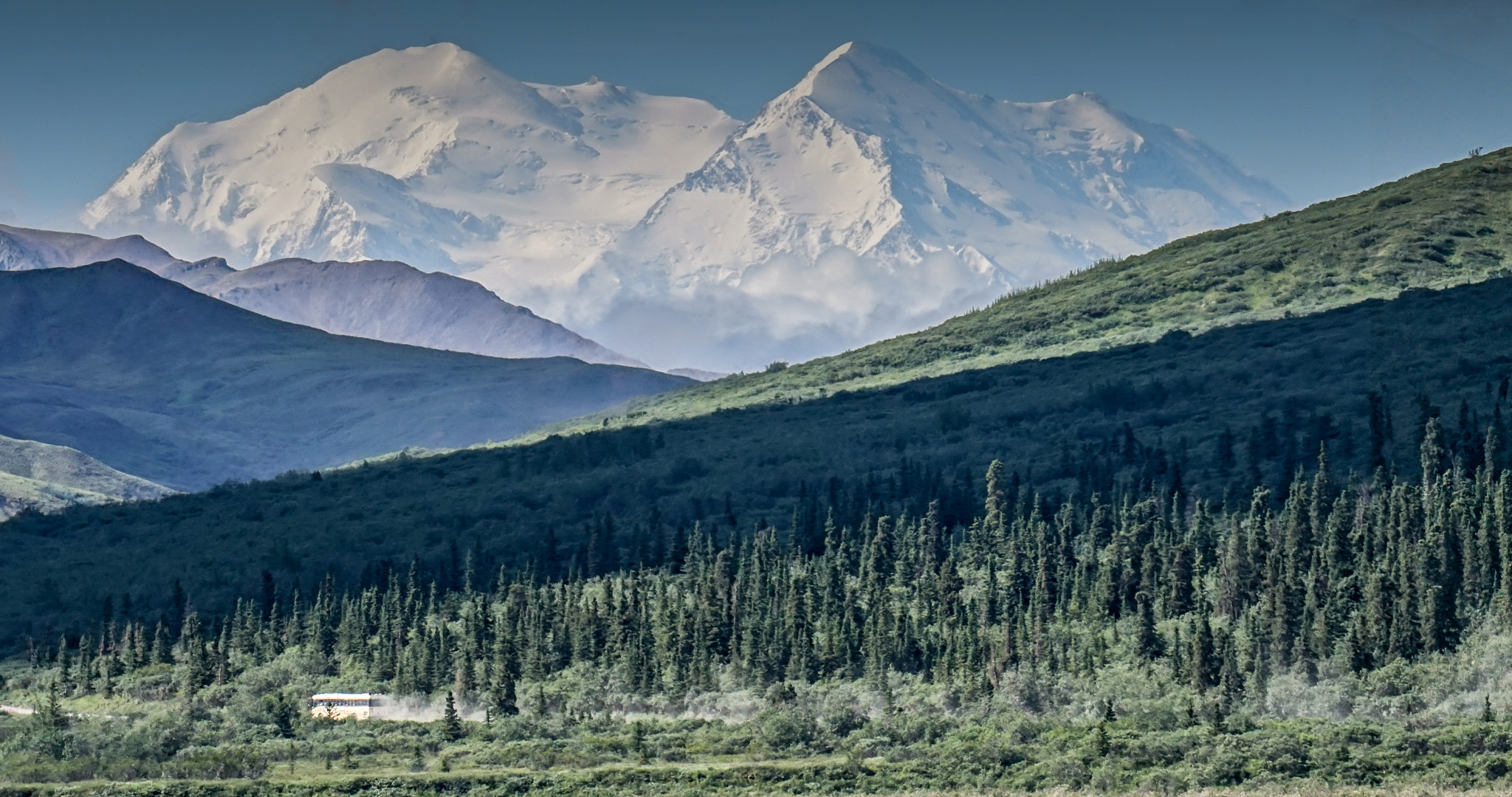 Sony a7 + Sony E 55-210mm F4.5-6.3 OSS sample photo. Bus to denali photography