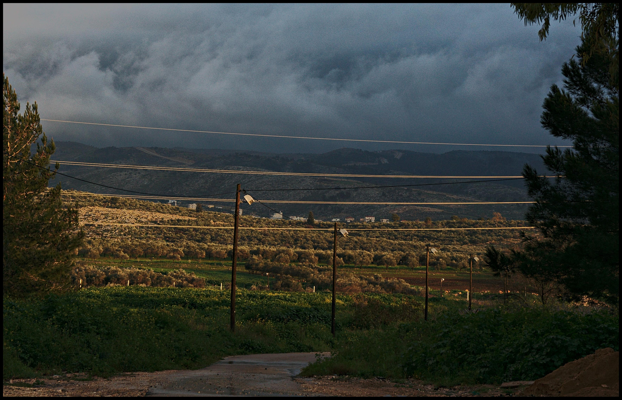 Sony FE 28-70mm F3.5-5.6 OSS sample photo. Hills photography