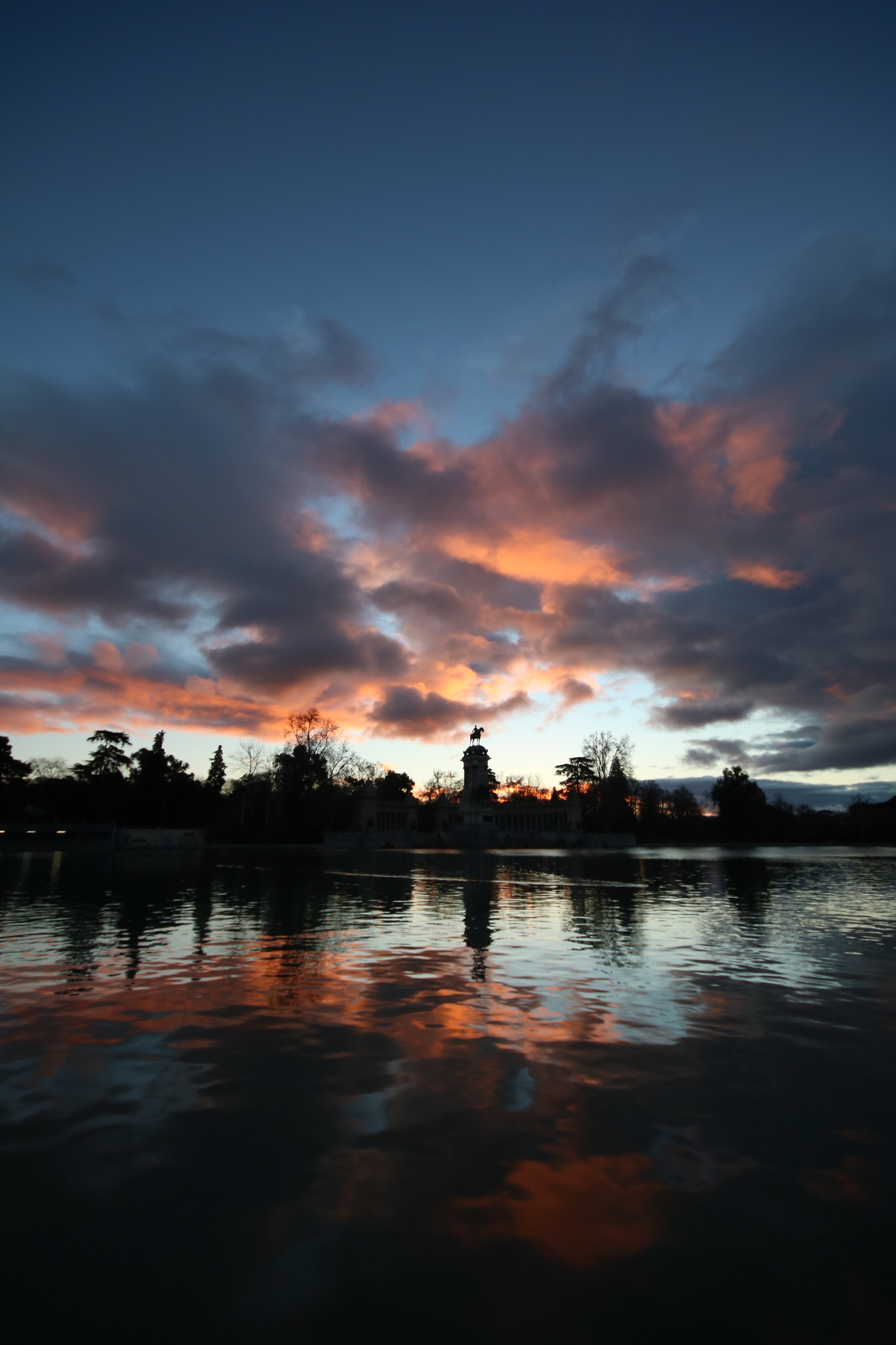 Canon EOS 750D (EOS Rebel T6i / EOS Kiss X8i) + Sigma 10-20mm F4-5.6 EX DC HSM sample photo. Amanecer photography