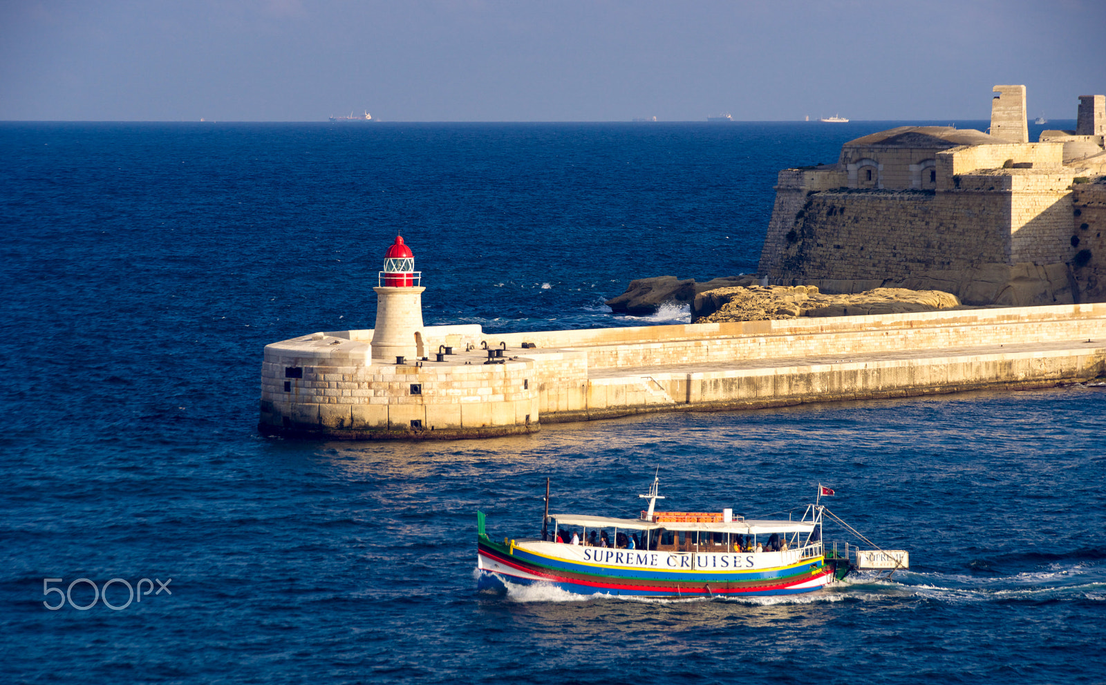 Sony ILCA-77M2 sample photo. Supreme cruise photography