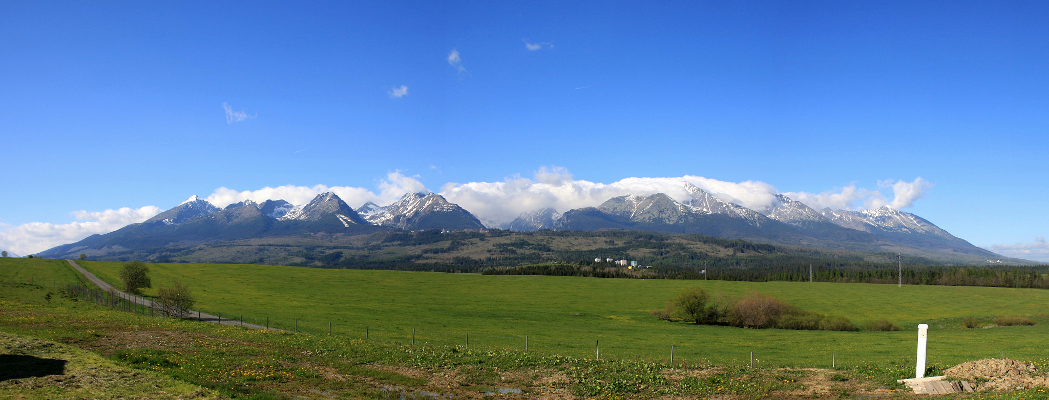 Canon EF-S 18-55mm F3.5-5.6 sample photo. High tatras panorama photography