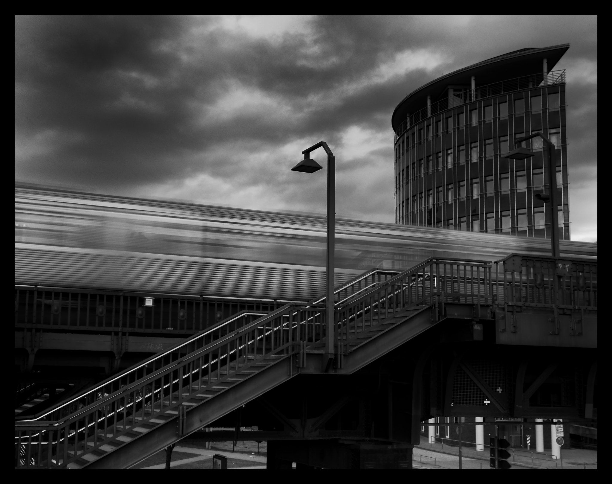 24mm F1.4 sample photo. Treppe baumwall photography