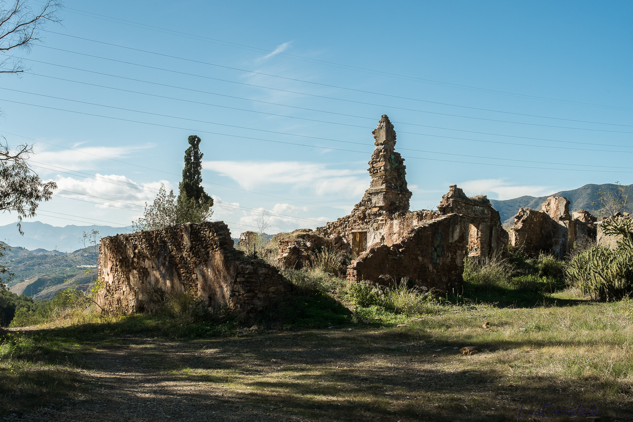 Fujifilm X-E1 + Fujifilm XF 23mm F1.4 R sample photo. Ruinas en los montes, 2 photography