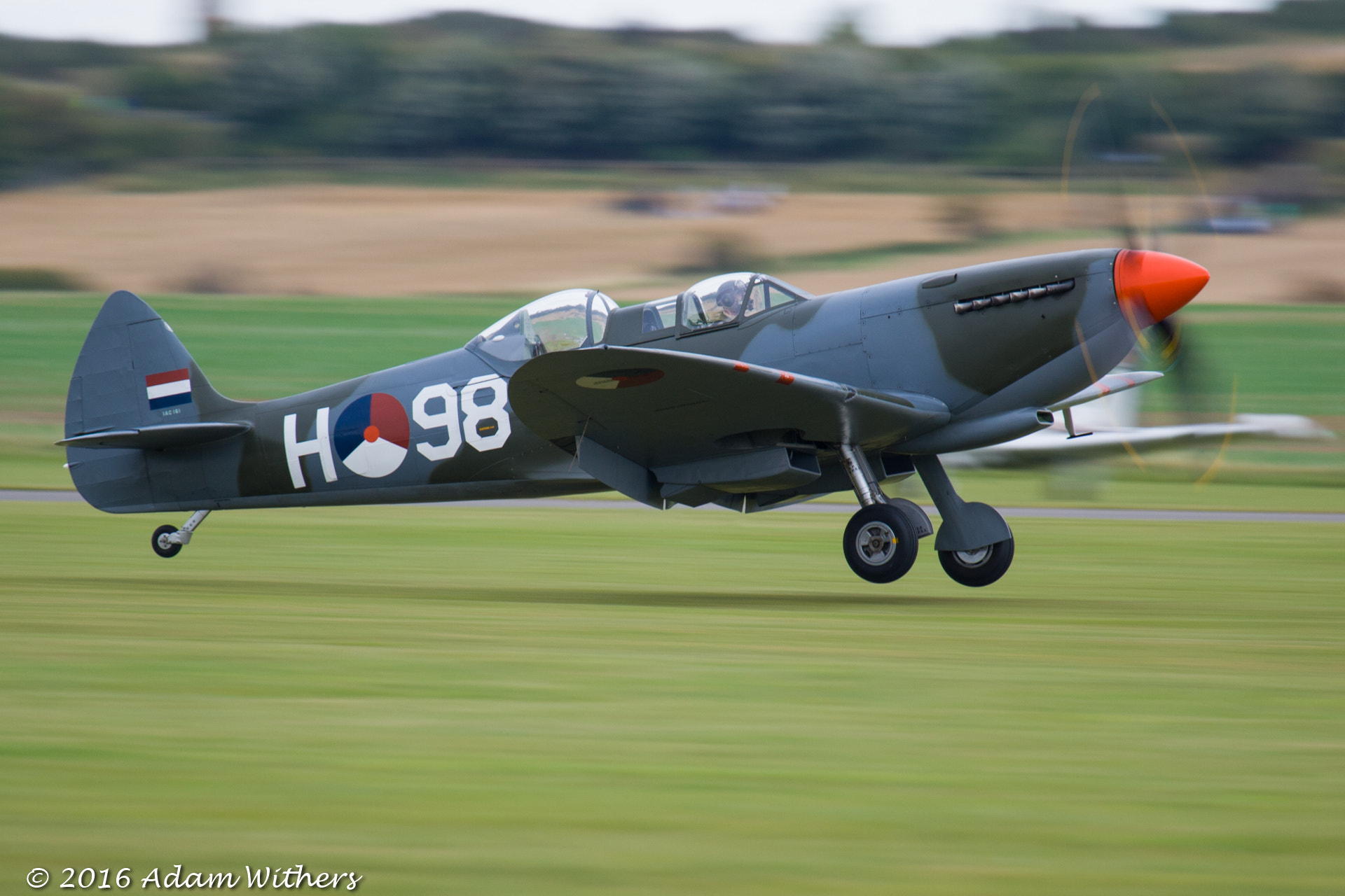 Canon EF 100-400mm F4.5-5.6L IS USM sample photo. Supermarine spitfire photography