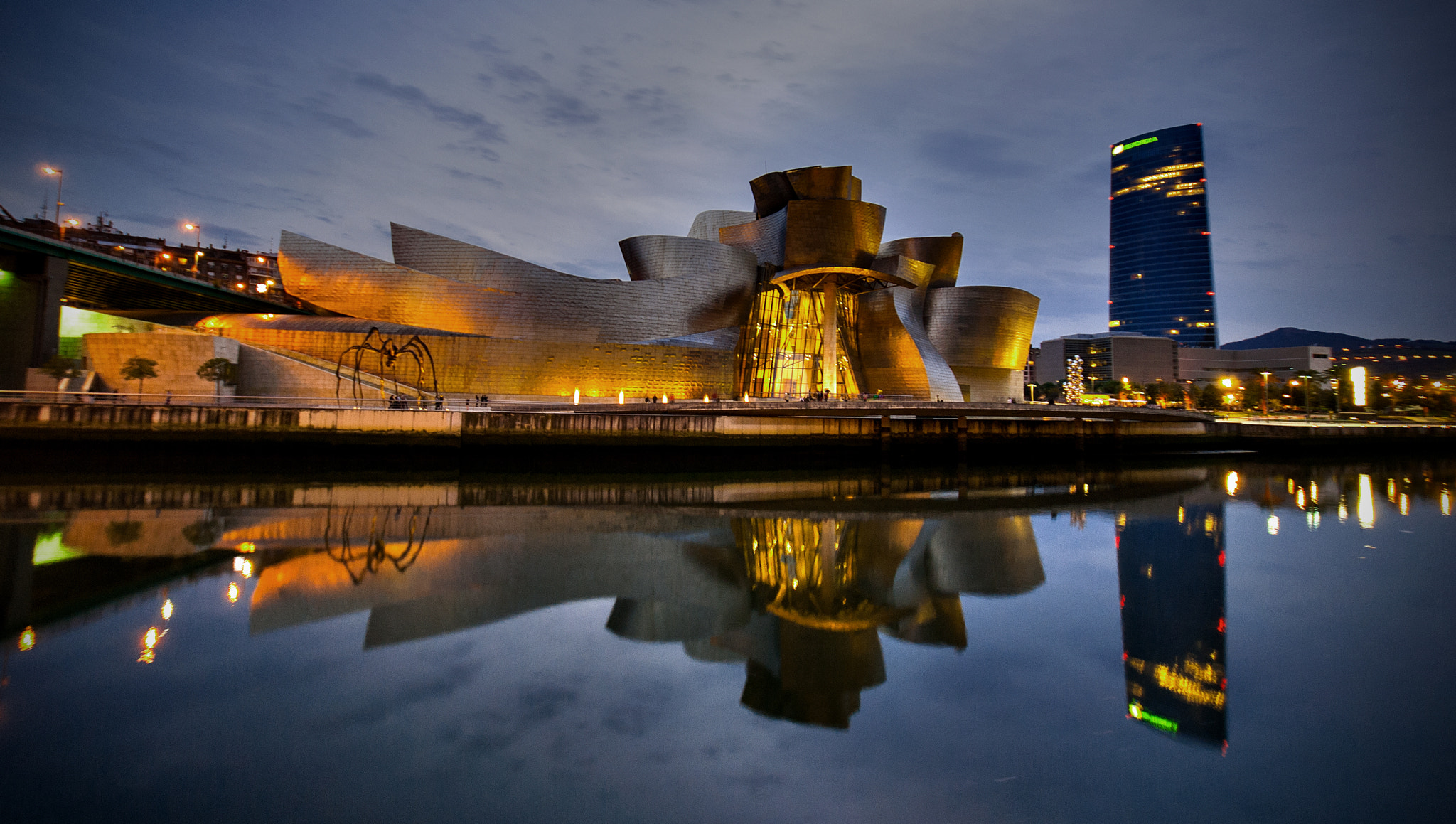 Sigma 10-20mm F4-5.6 EX DC HSM sample photo. Bilbao photography
