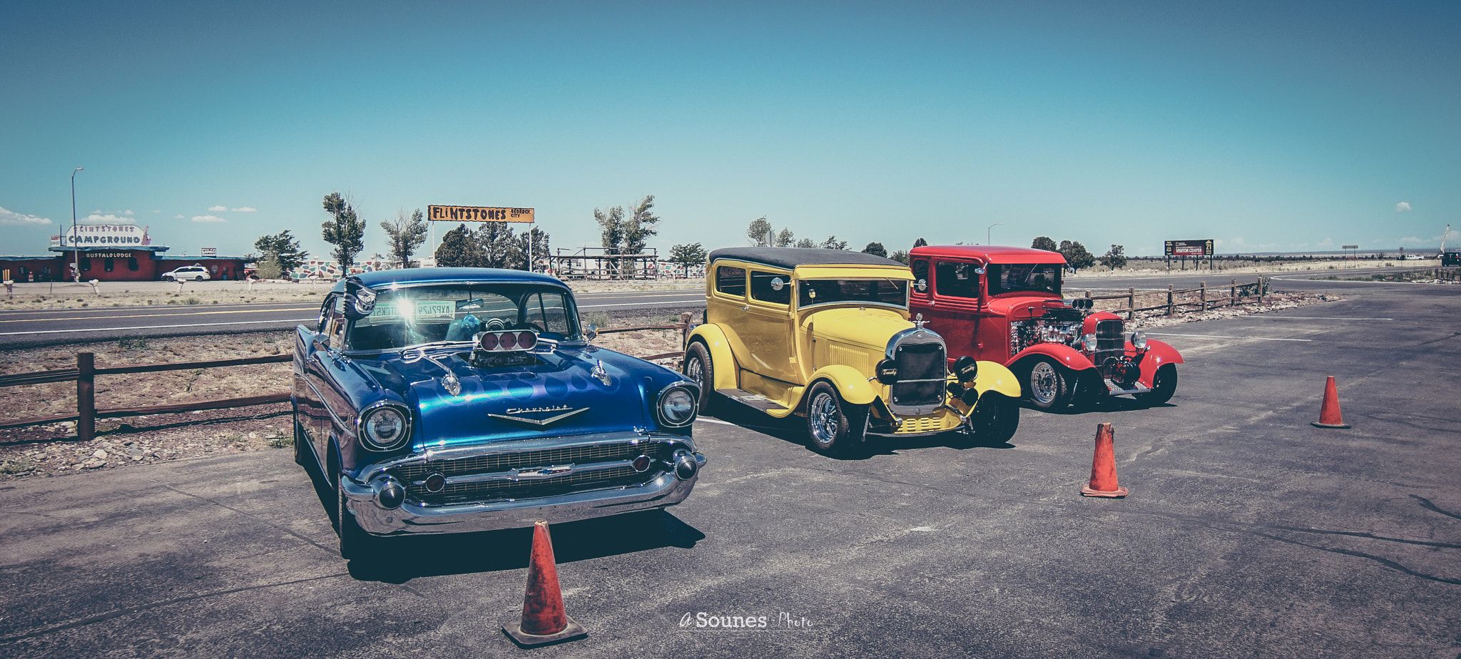 Sony Alpha a5000 (ILCE 5000) + Sony E 10-18mm F4 OSS sample photo. The line-up photography