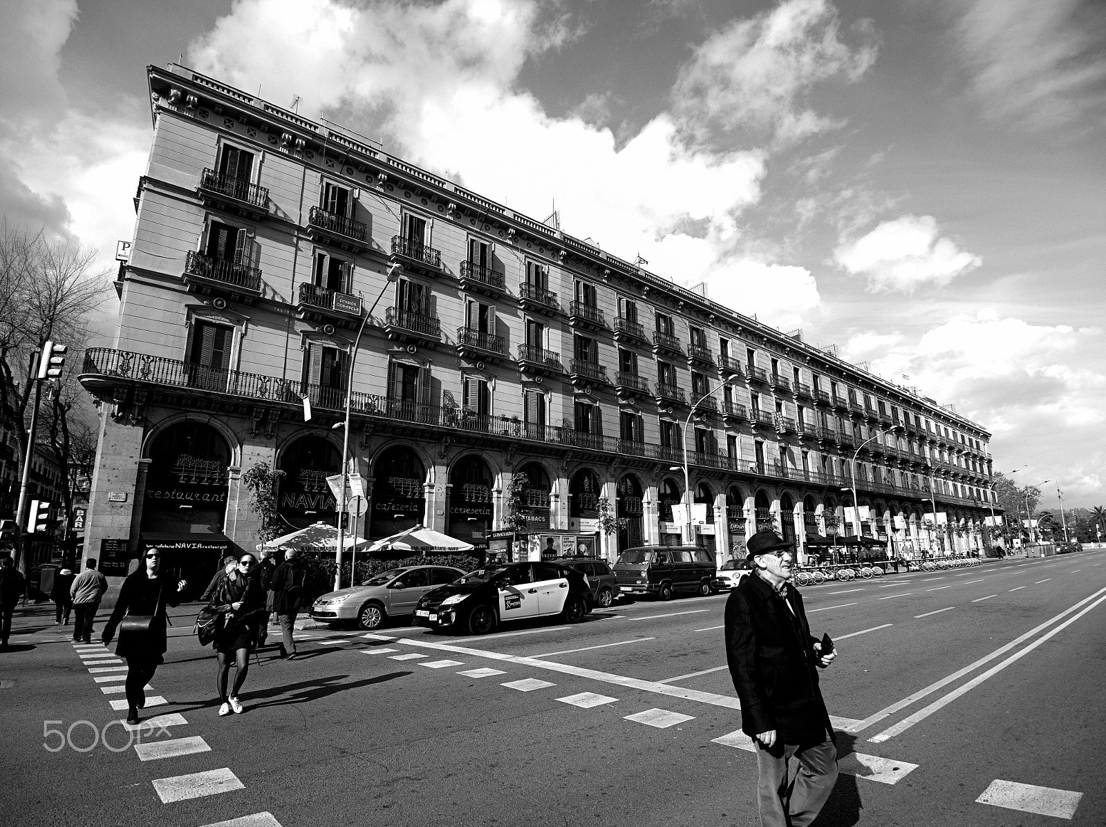 Olympus OM-D E-M10 II + OLYMPUS M.9-18mm F4.0-5.6 sample photo. Barcelona photography