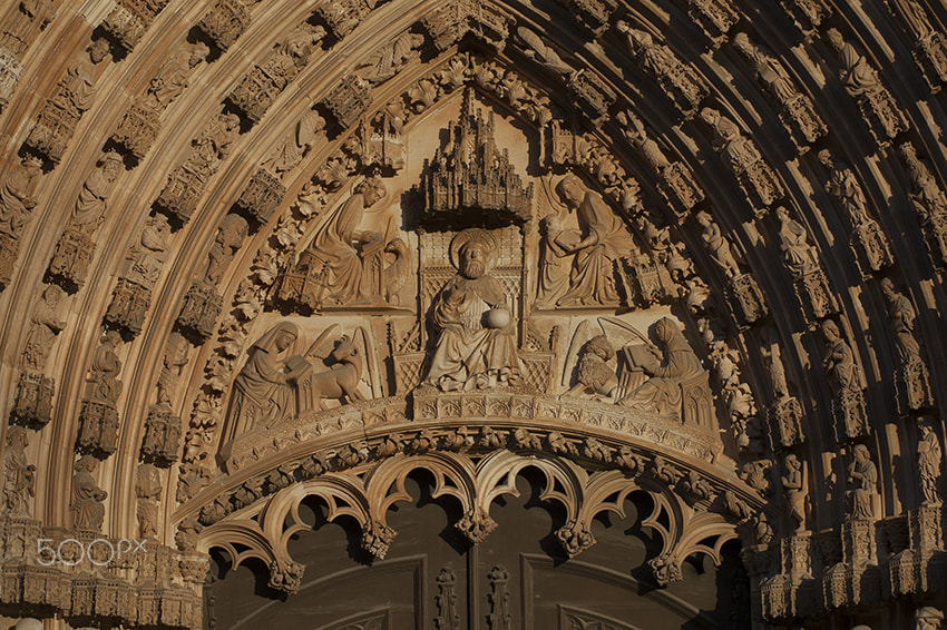 AF Zoom-Nikkor 80-200mm f/2.8 ED sample photo. Mosteiro da batalha photography