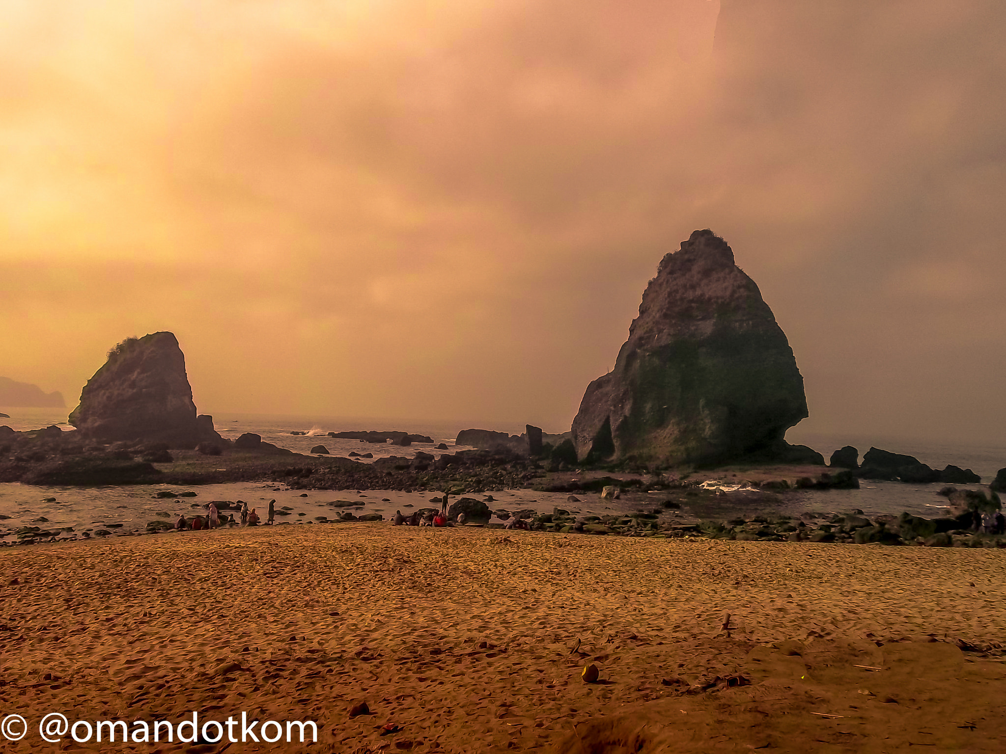 Kodak EASYSHARE CAMERA, M522 sample photo. Orange sky photography