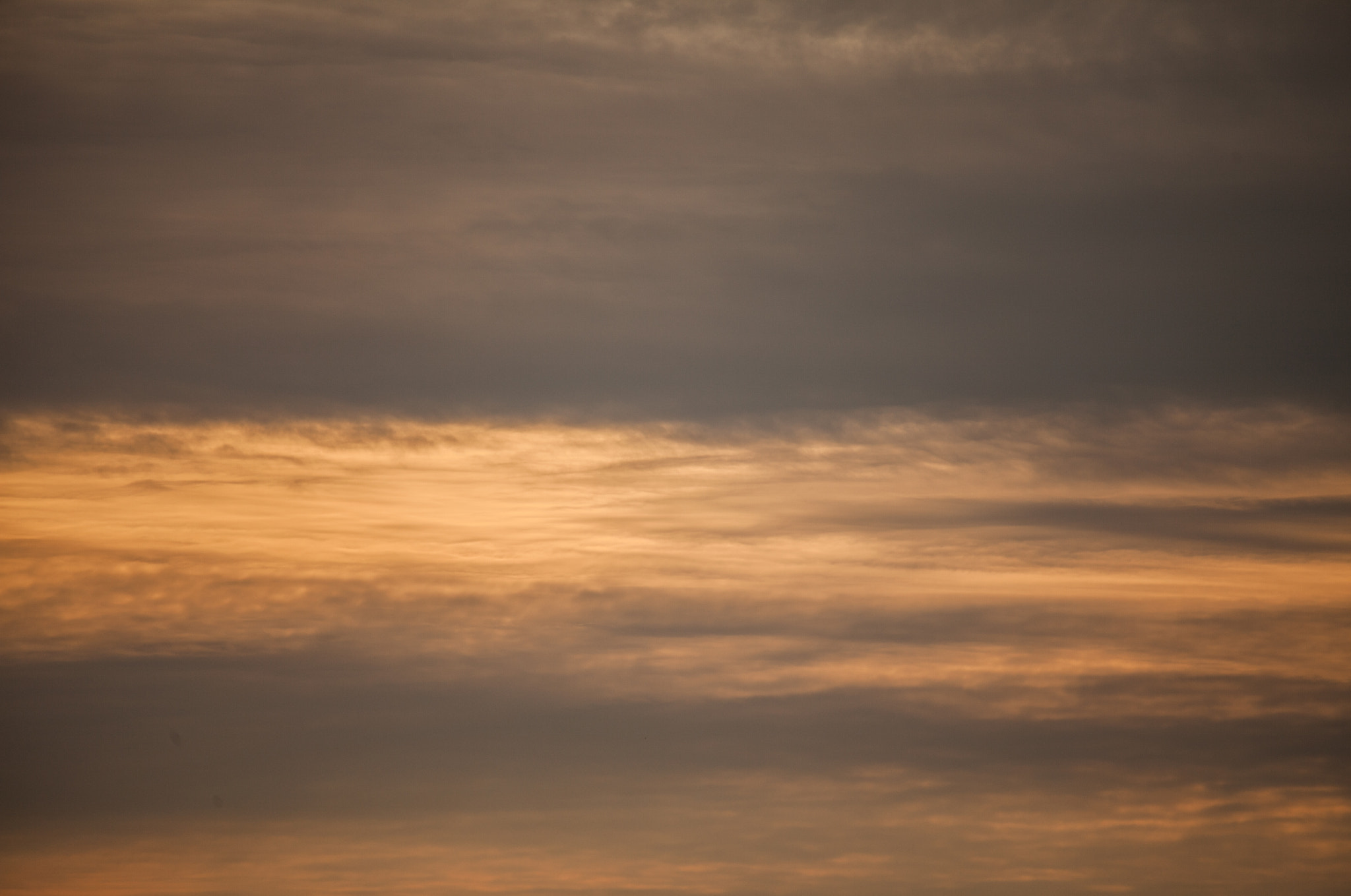 Canon EF 100-300mm f/5.6L sample photo. Sunset clouds photography
