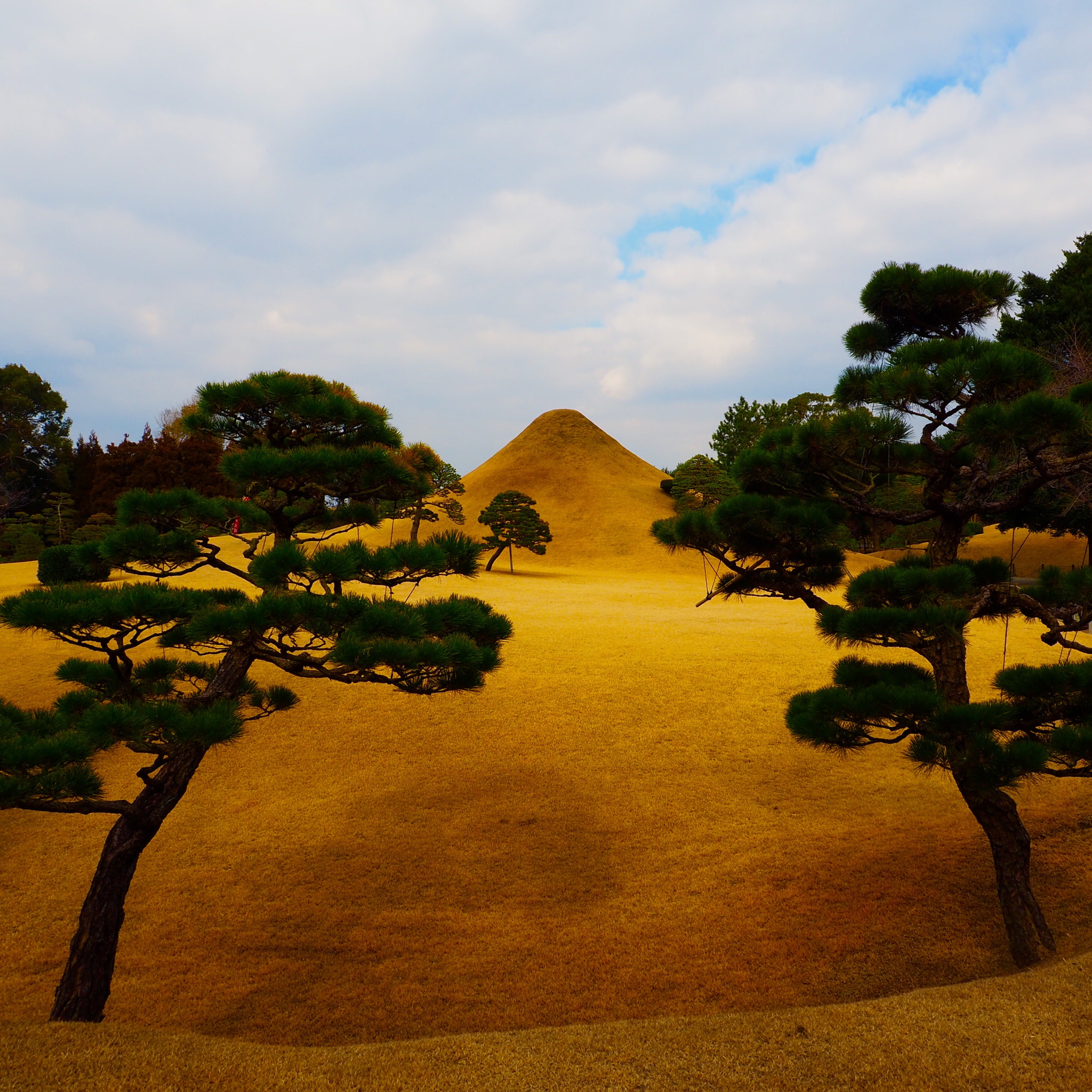 OLYMPUS M.12-50mm F3.5-6.3 sample photo. 水前寺公園 suizenji park photography
