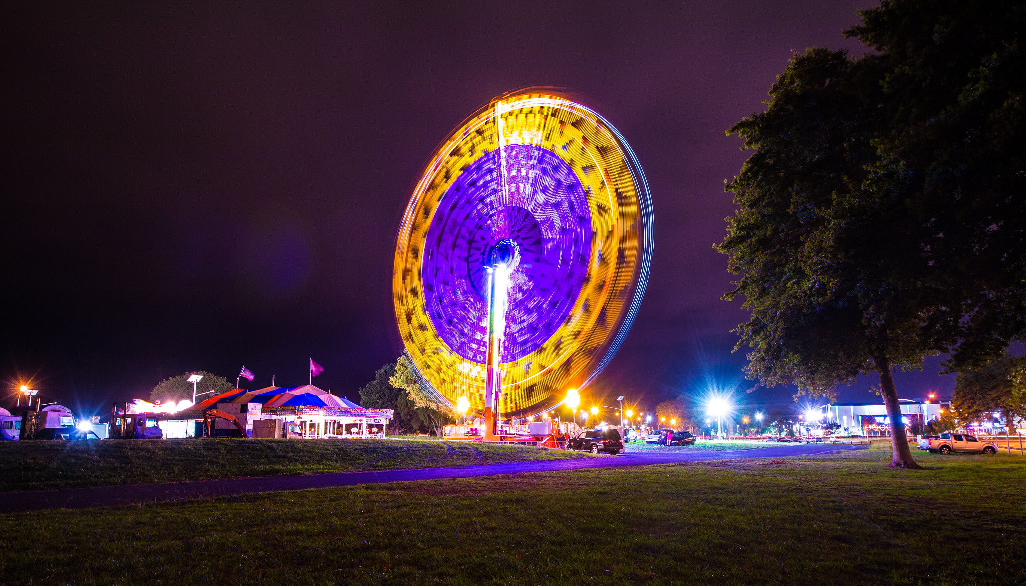Sigma 8-16mm F4.5-5.6 DC HSM sample photo. Carnival at night photography