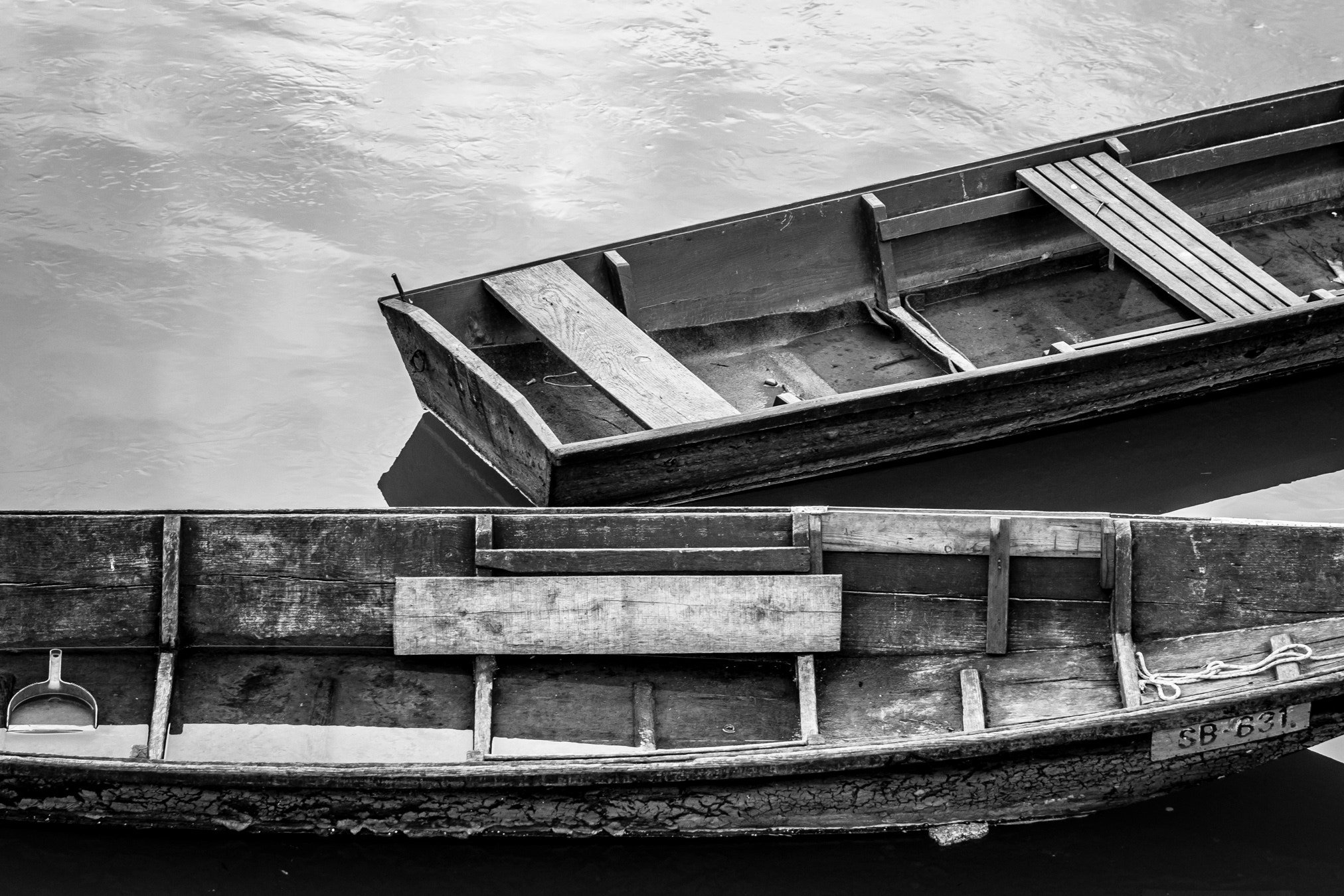 Canon EOS 1200D (EOS Rebel T5 / EOS Kiss X70 / EOS Hi) + Canon EF 70-200mm F4L USM sample photo. Boats, waiting for some better days photography